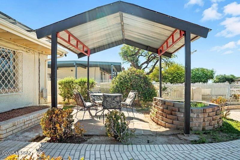 4733 S Camino Paso Doble