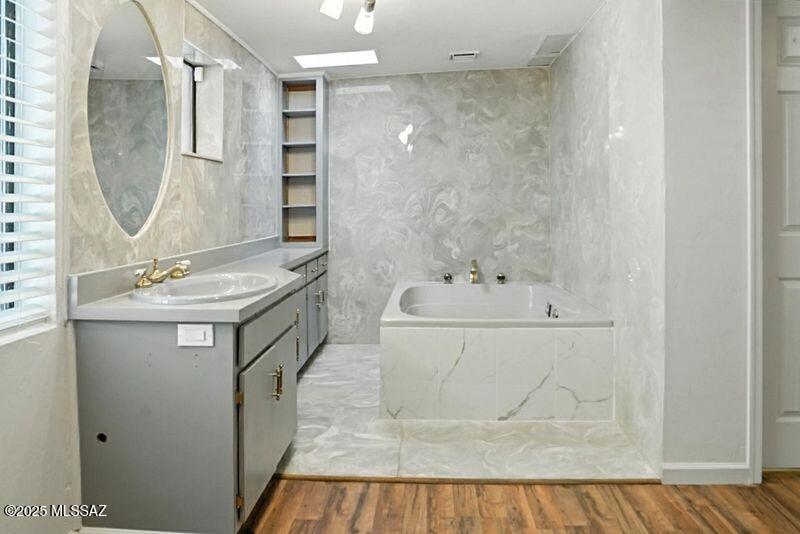 Bravo 1 (128-301) - Residential