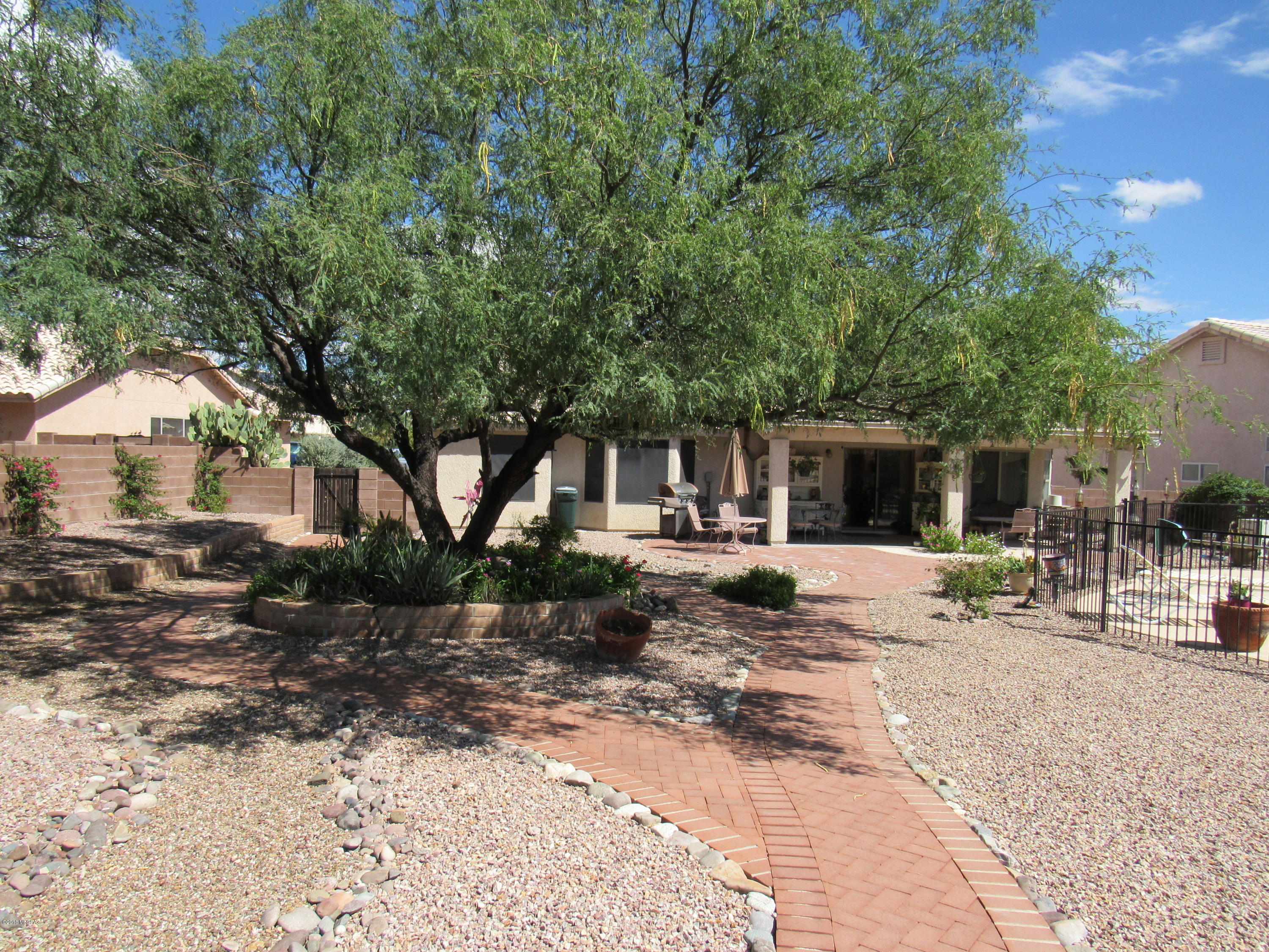 Colonias La Canada (1-82) - Residential