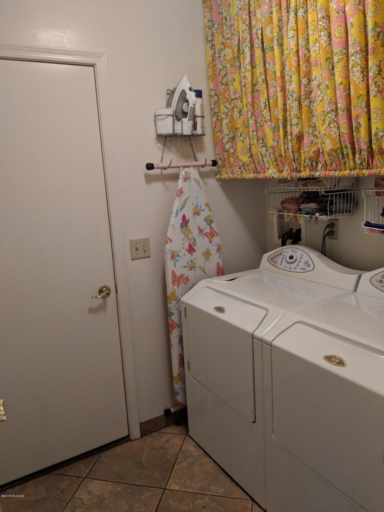 Colonias La Canada (1-82) - Residential