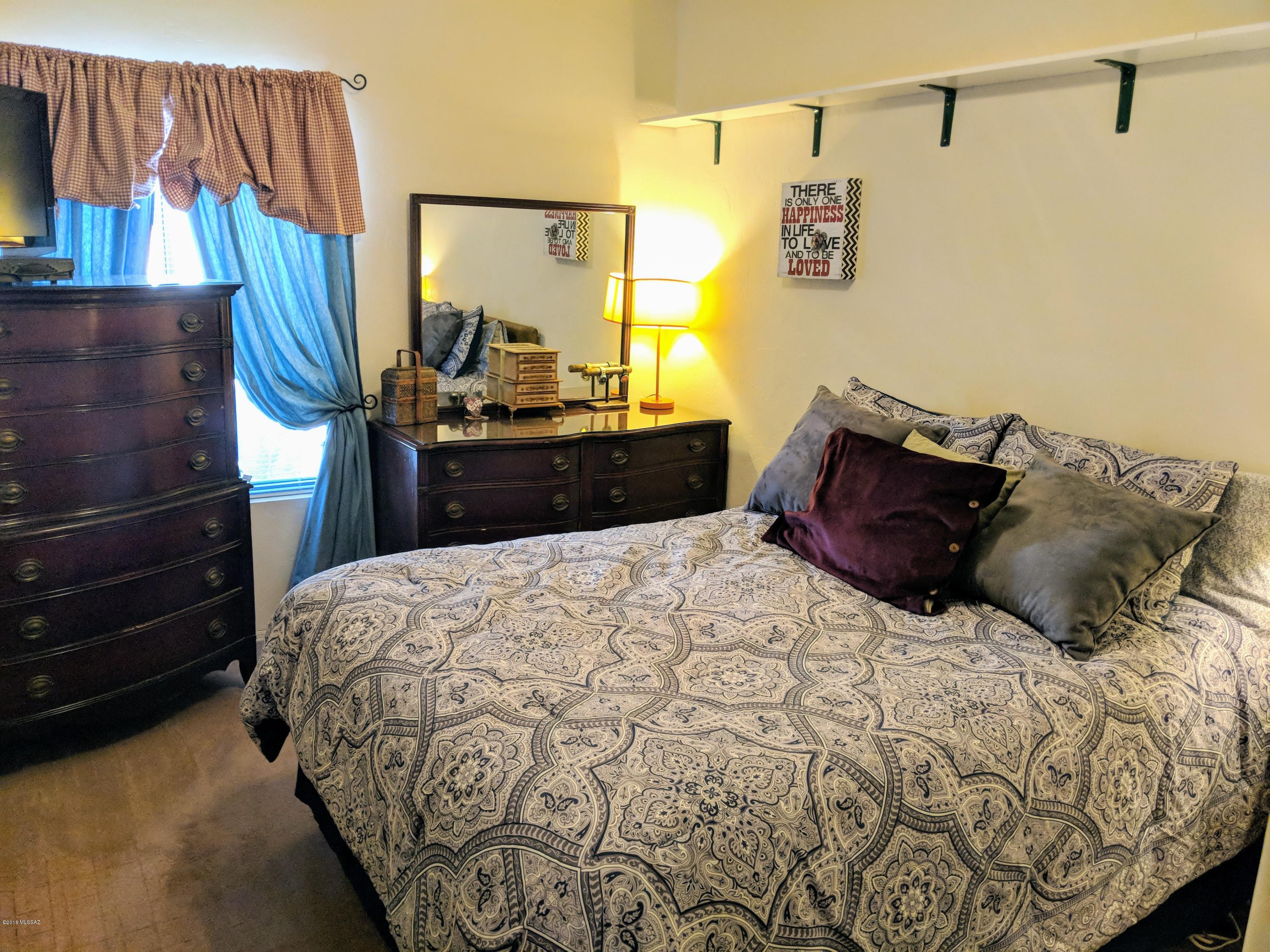 Colonias La Canada (1-82) - Residential