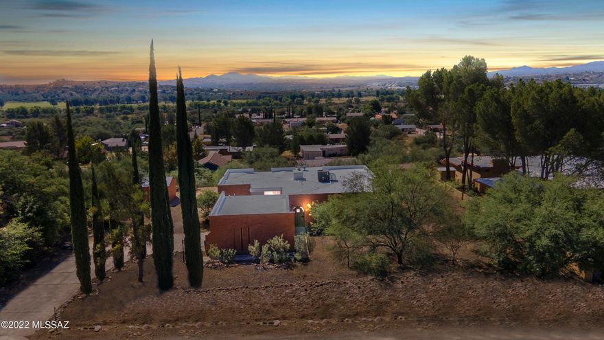 SELLER IS WILLING TO CONTRIBUTE UP TO $10,000.00 TOWARDS BUYERS BUYDOWN INTREST RATE POINTS AND CLOSING COST. MOTIVATED SELLER!!! Beautiful Southwestern home. Hill side lot with mountain views Featuring 3 bedrooms two bath. Spacious kitchen and living areas, see through fireplace. Covered and enclosed patio This home is a must see.