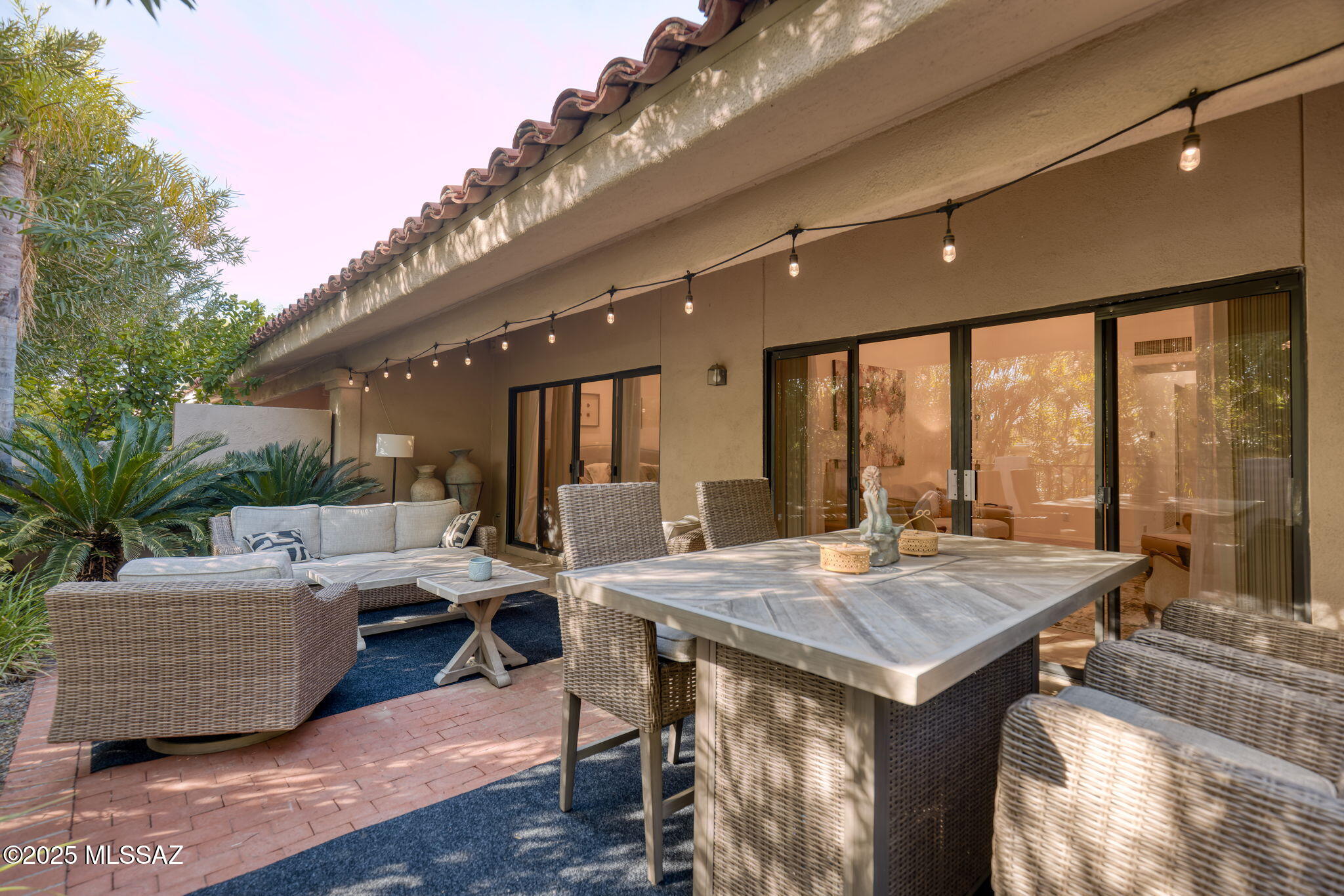 Las Palomitas - Residential