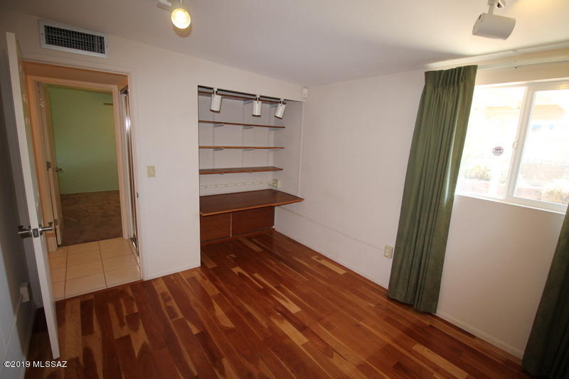 Carriage Hill NO. 3  Blk 1 - Residential Lease