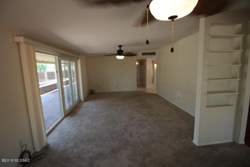 Carriage Hill NO. 3  Blk 1 - Residential Lease