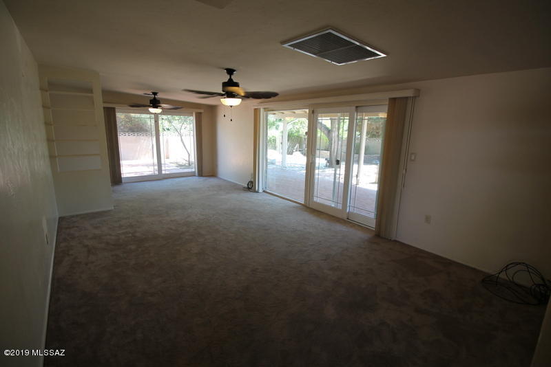 Carriage Hill NO. 3  Blk 1 - Residential Lease