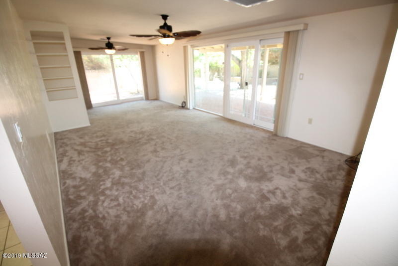 Carriage Hill NO. 3  Blk 1 - Residential Lease