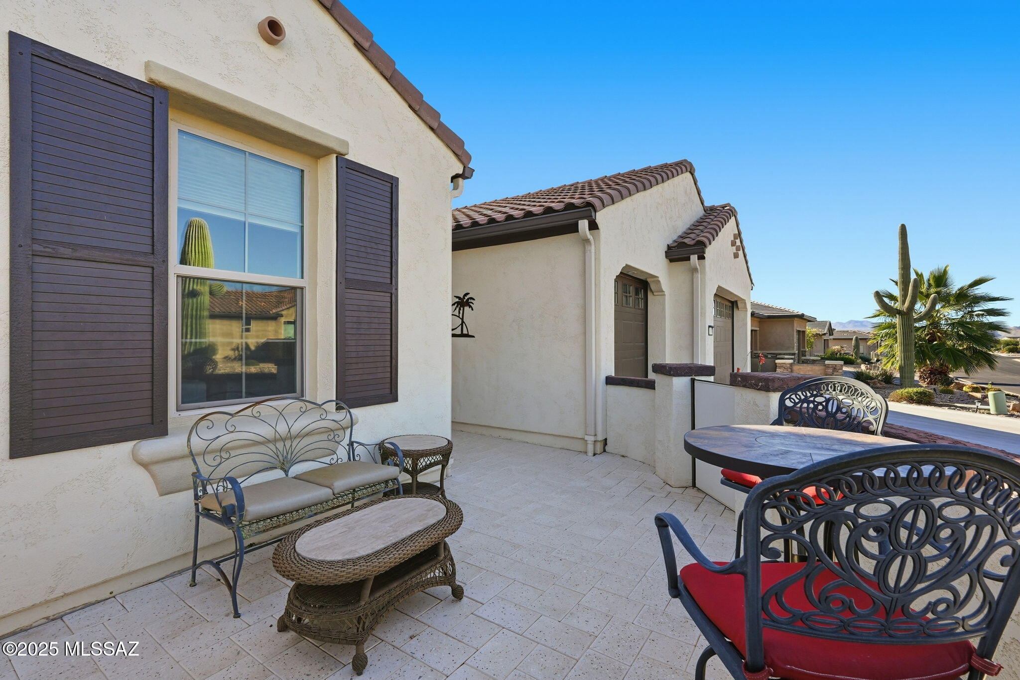 2504 E Josephine View Drive