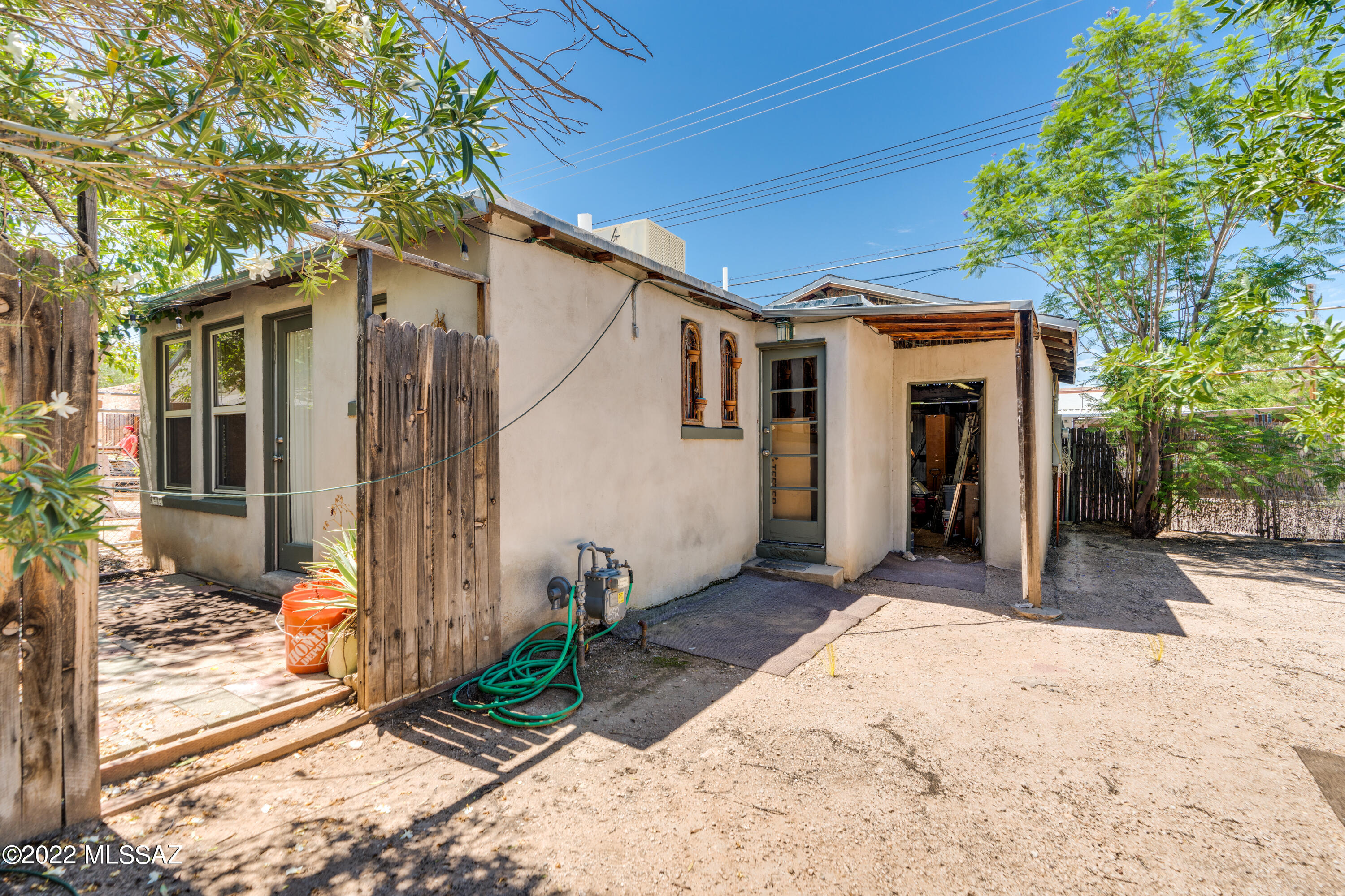 Unsubdivided - Residential Income