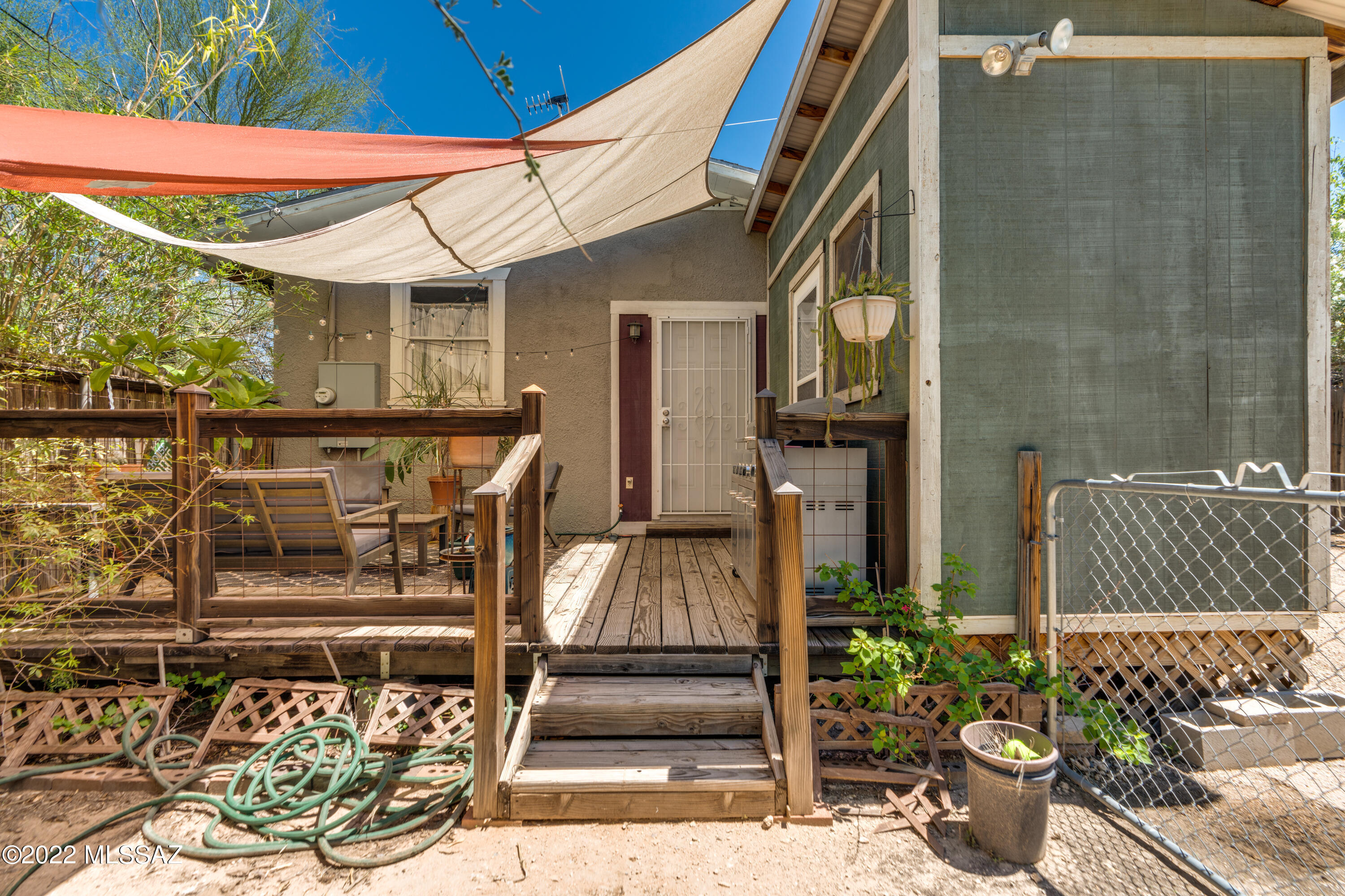Unsubdivided - Residential Income