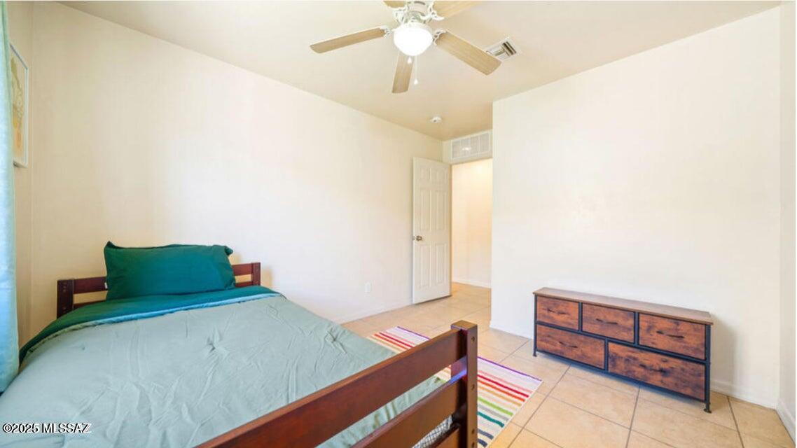 1432 S Curtis Avenue