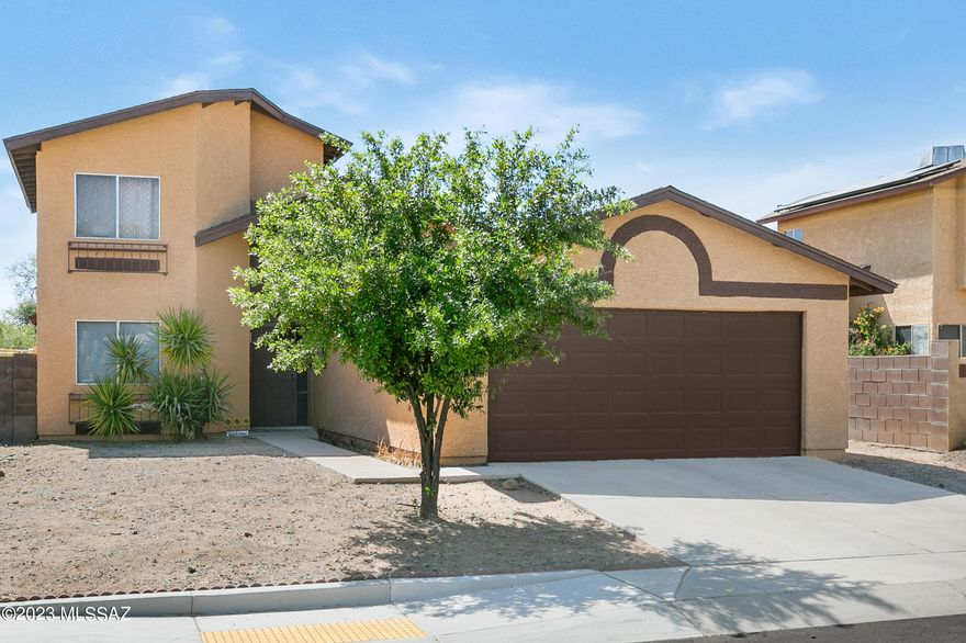 Great opportunity on a large lot, on a street ending in a cul-de-sac, with no neighbors behind, and NO HOA! Inside you will find high ceilings with an inviting open floor plan. The living area is complete with a cozy fireplace adding ambiance and warmth in the cooler months. The primary bedroom is spacious with vaulted ceilings, an ensuite, and walk-in closet. Large covered back patio, great for BBQs, relaxing outdoors, or entertaining! The back yard provides lots of outdoor space for outdoor activities complete with garden bed, patio area, and outdoor firepit to gather around! Enjoy privacy with no neighbors directly behind your home! This is a great opportunity to have ample living space indoors and out!