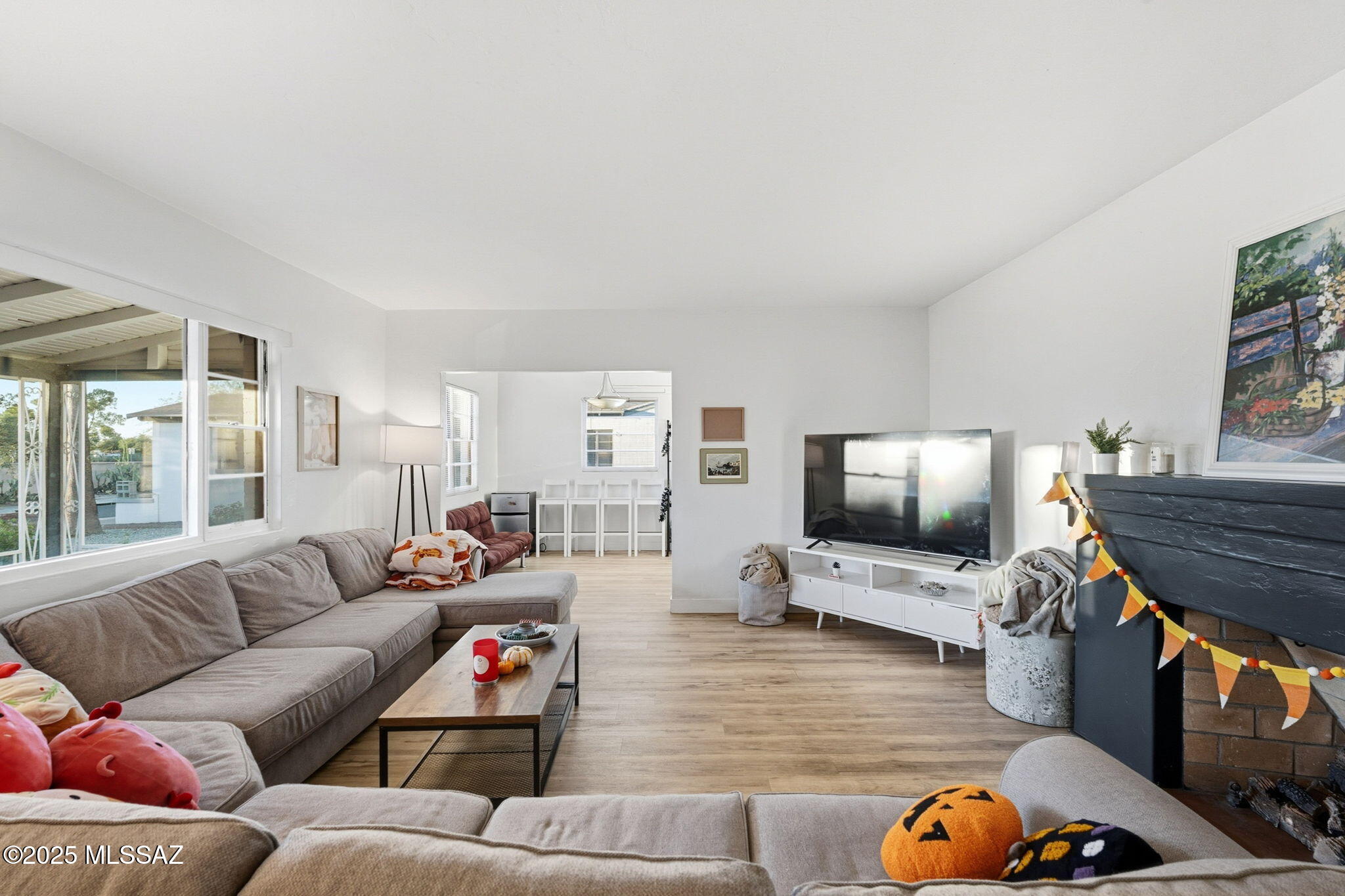 2050 N Campbell Avenue