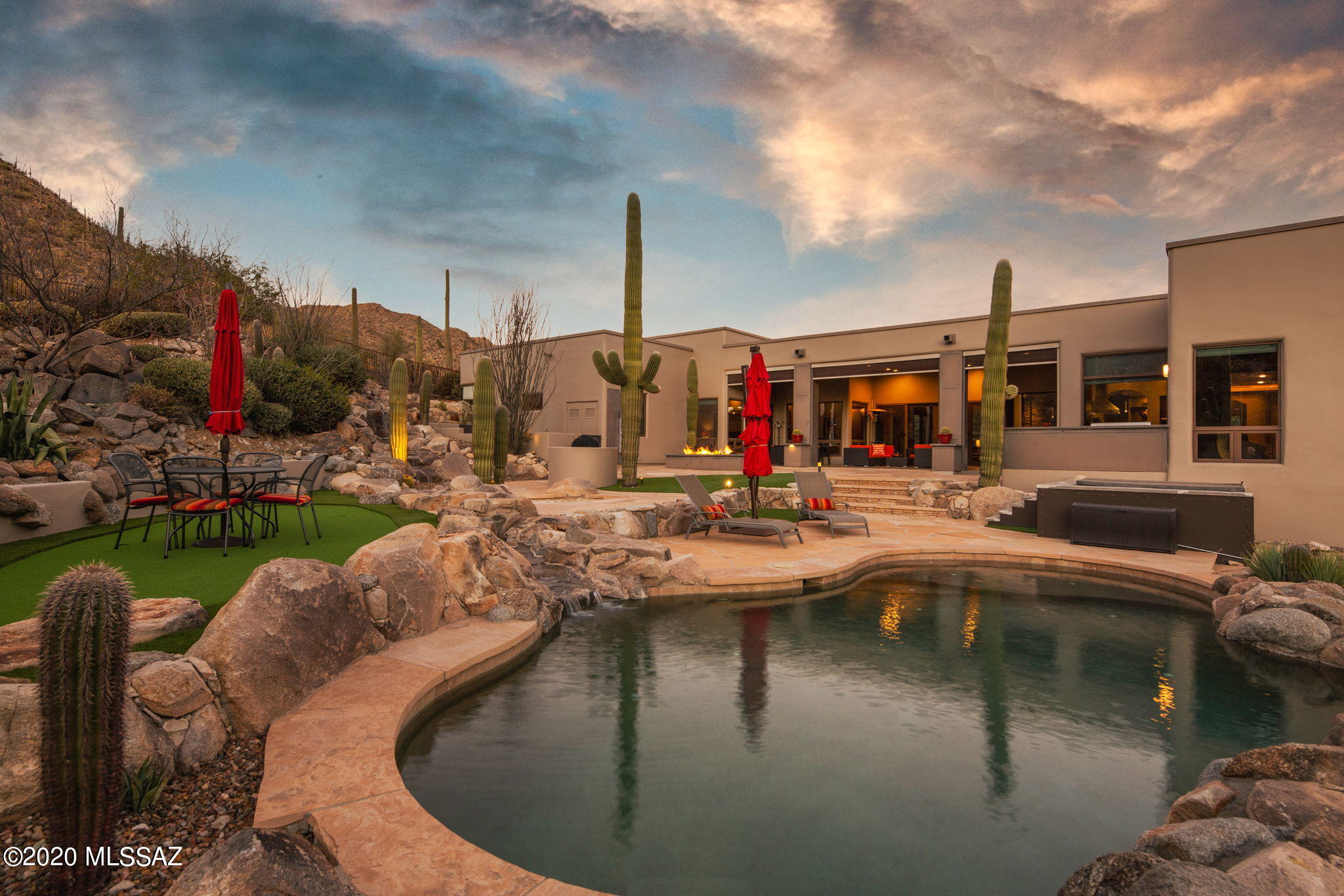 Canyon Pass III At Dove Mountain (111-181) - Residential