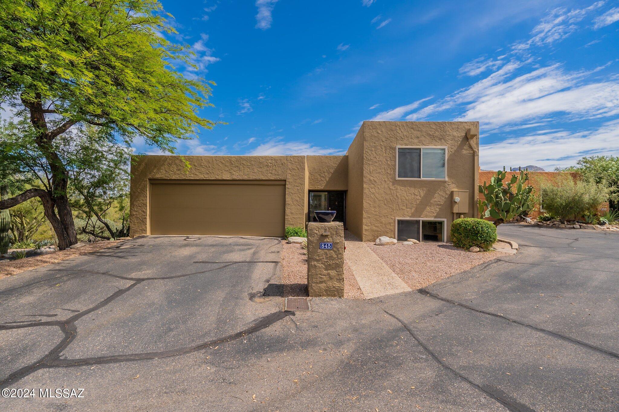 View Tucson, AZ 85718 townhome