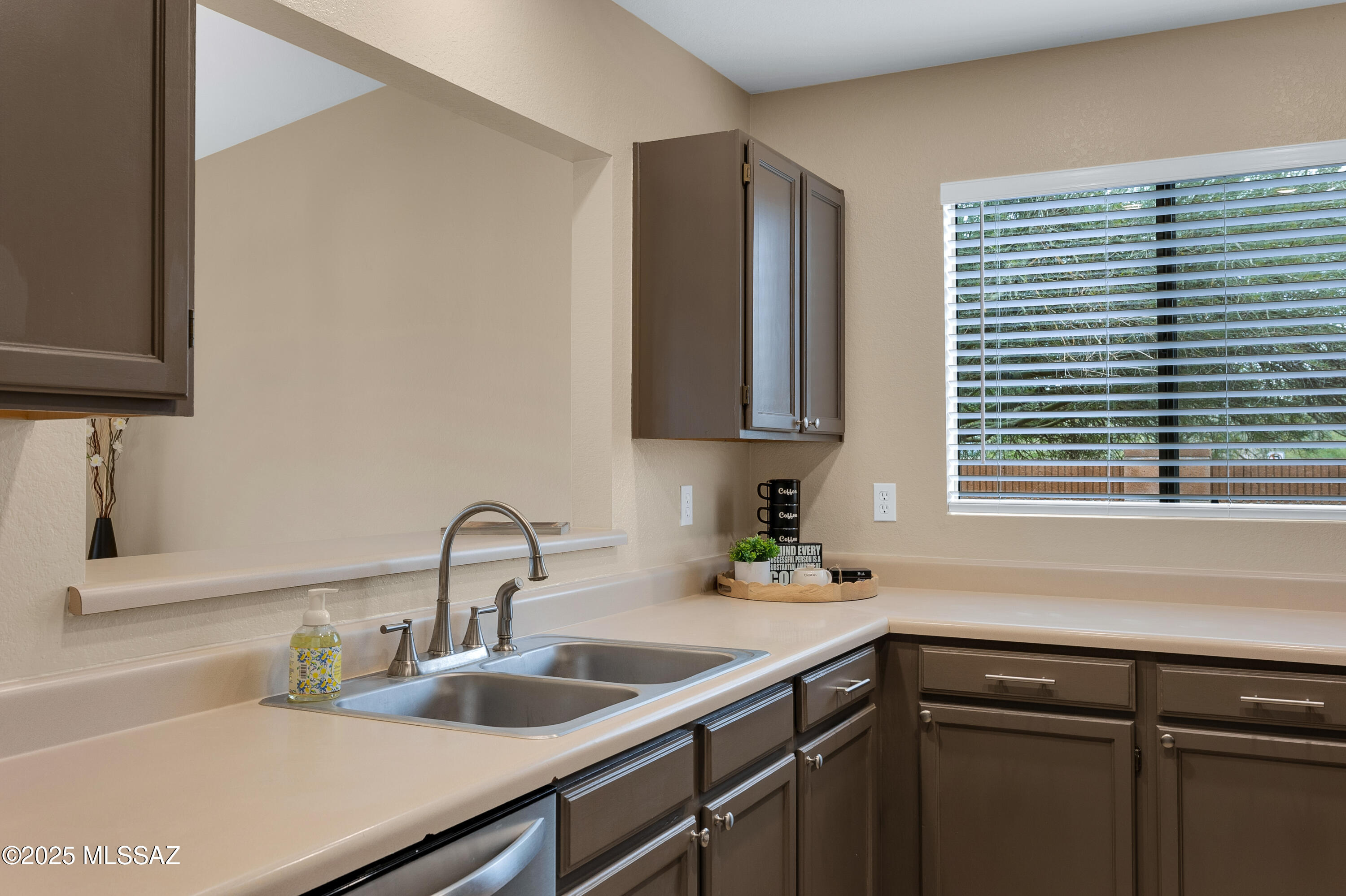 Country Club(1-221) - Residential
