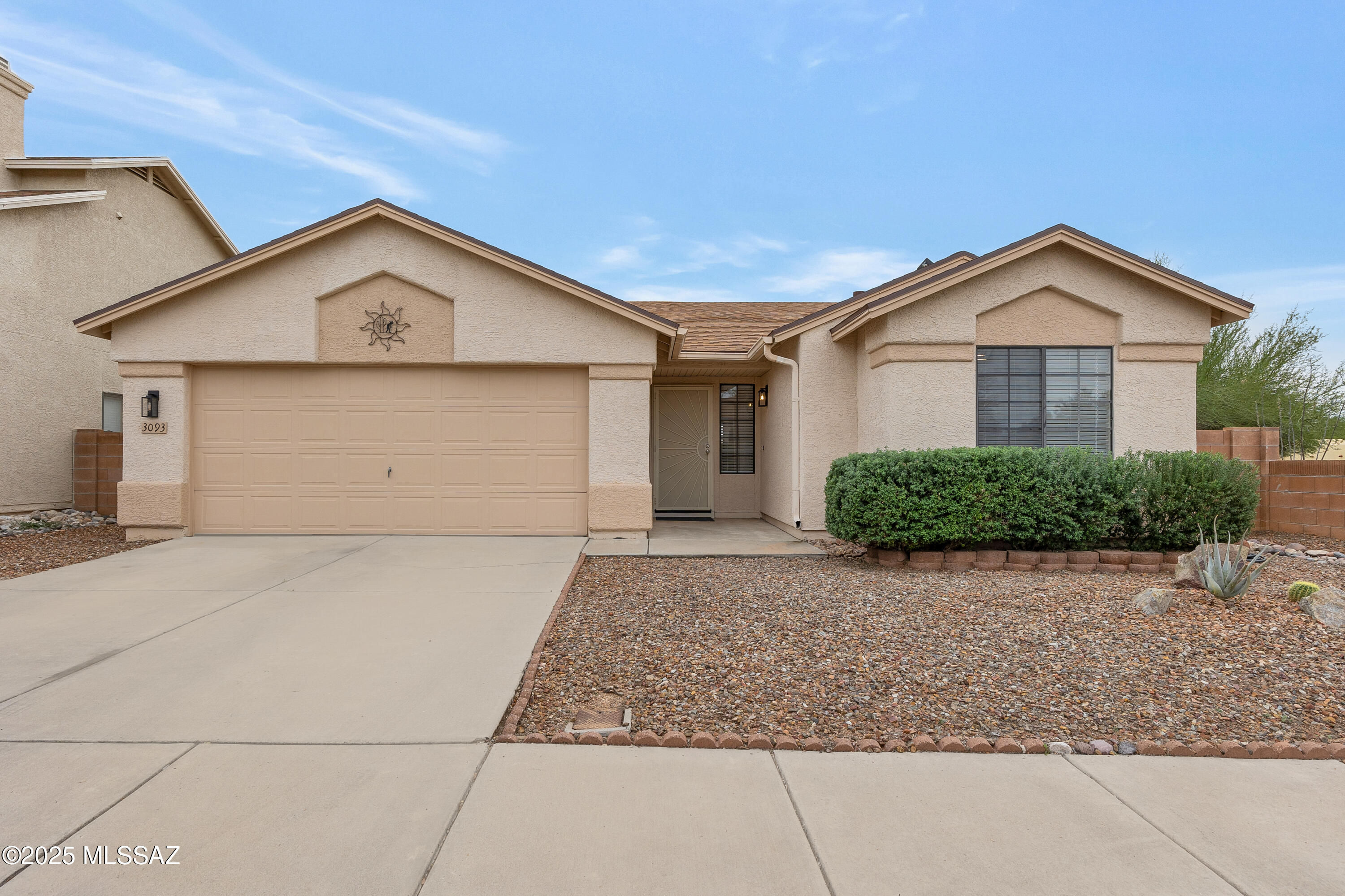 Country Club(1-221) - Residential