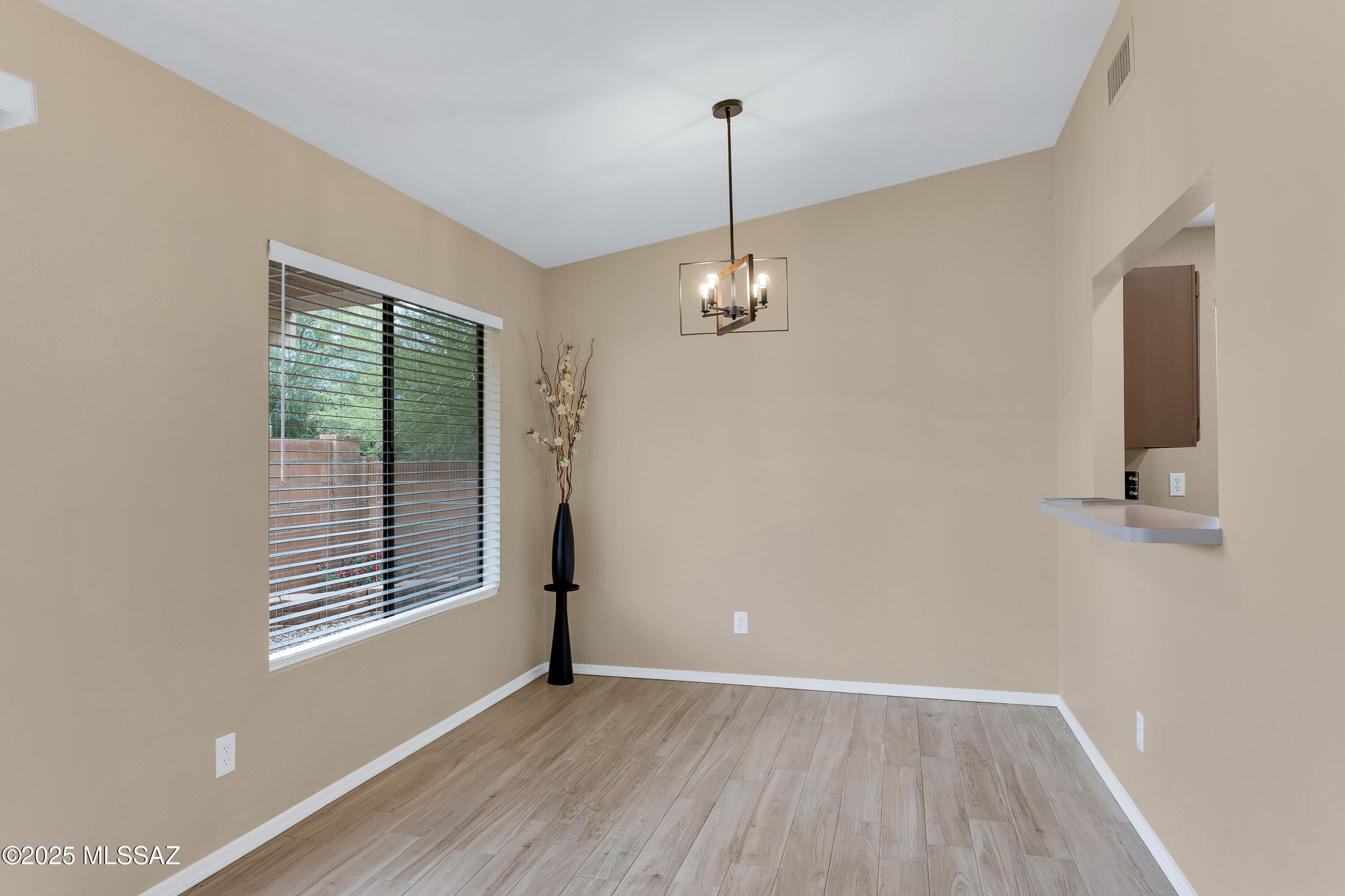 Country Club(1-221) - Residential