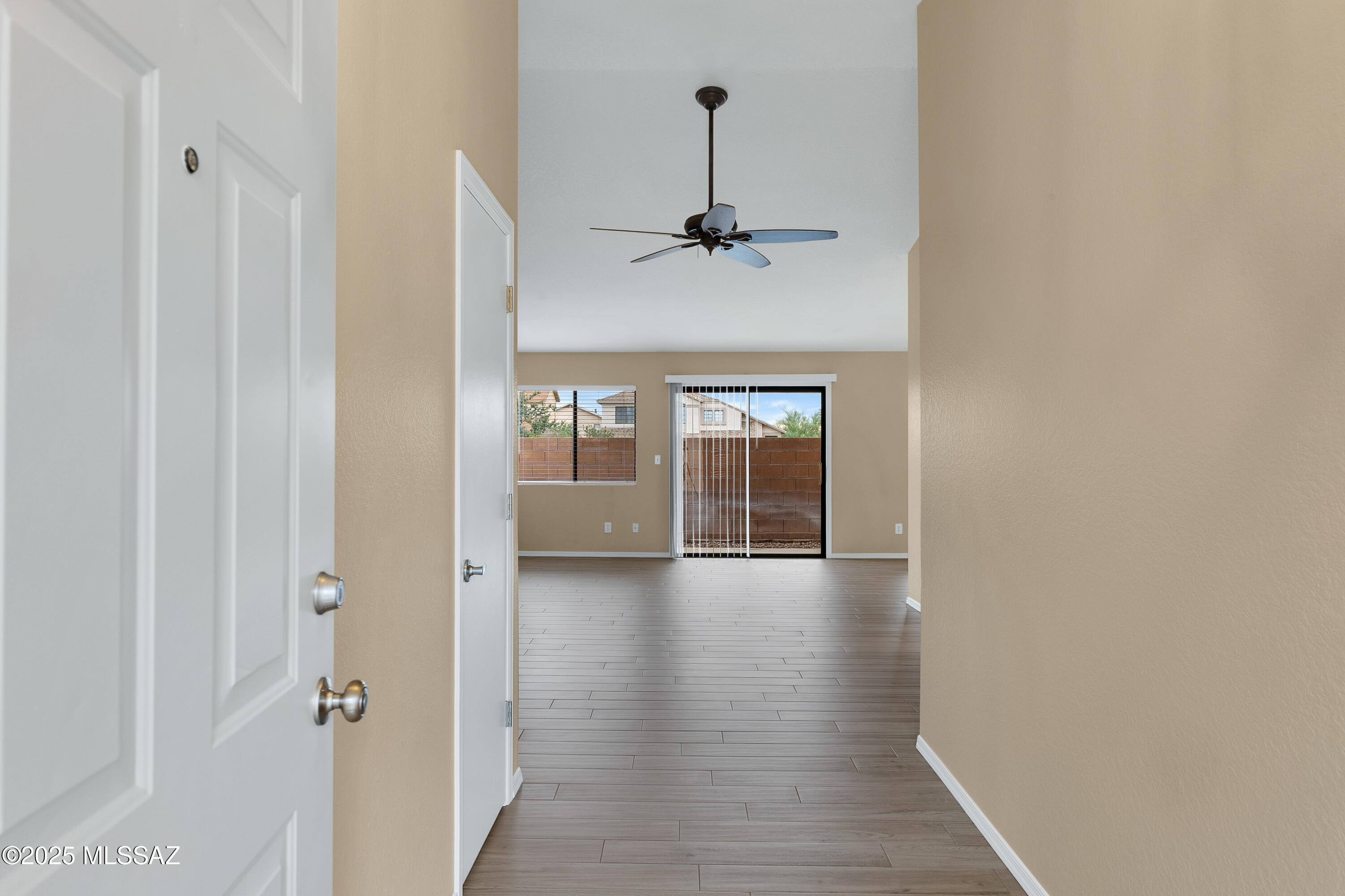 Country Club(1-221) - Residential
