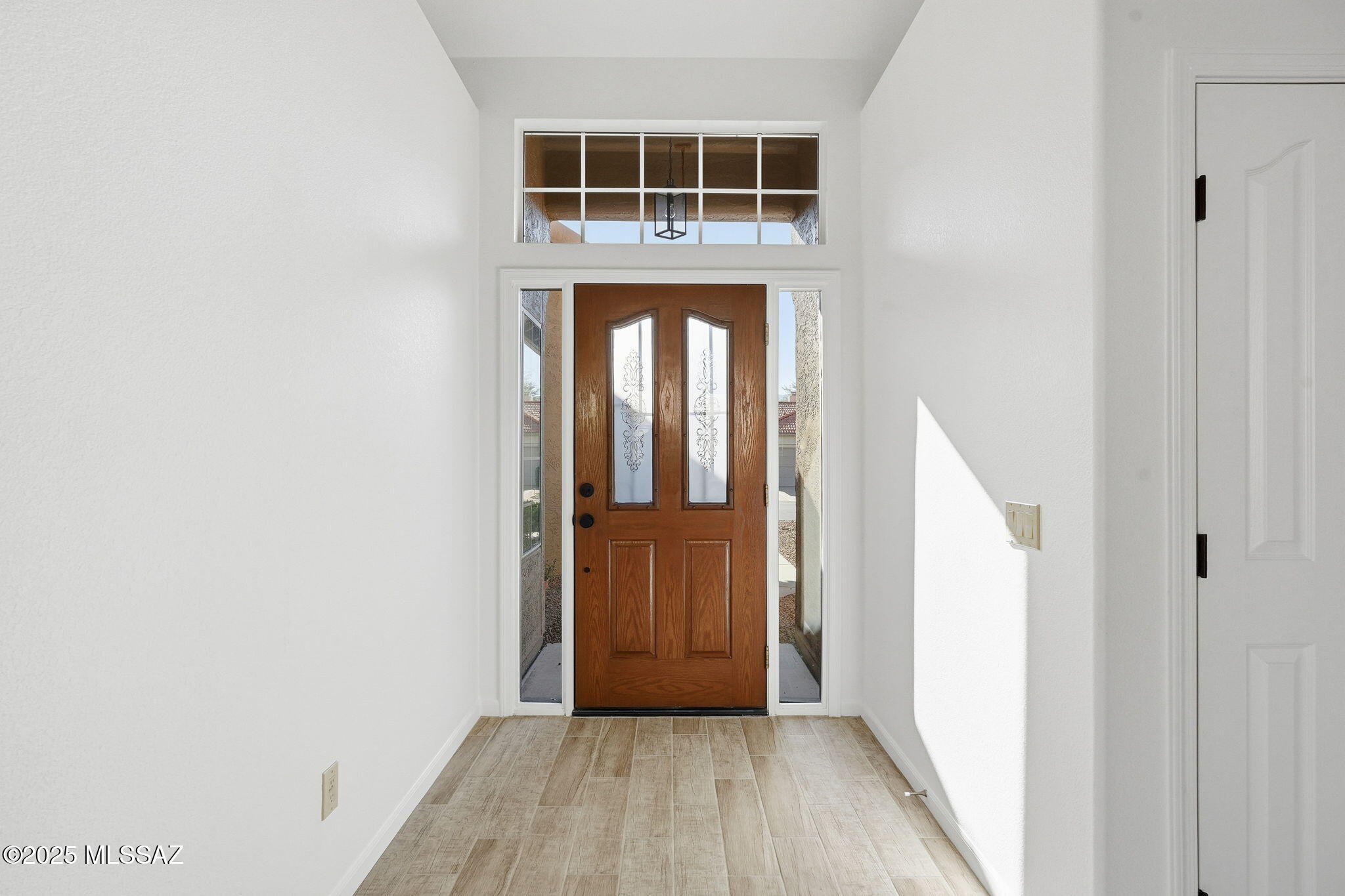 64384 E Round Robin Lane