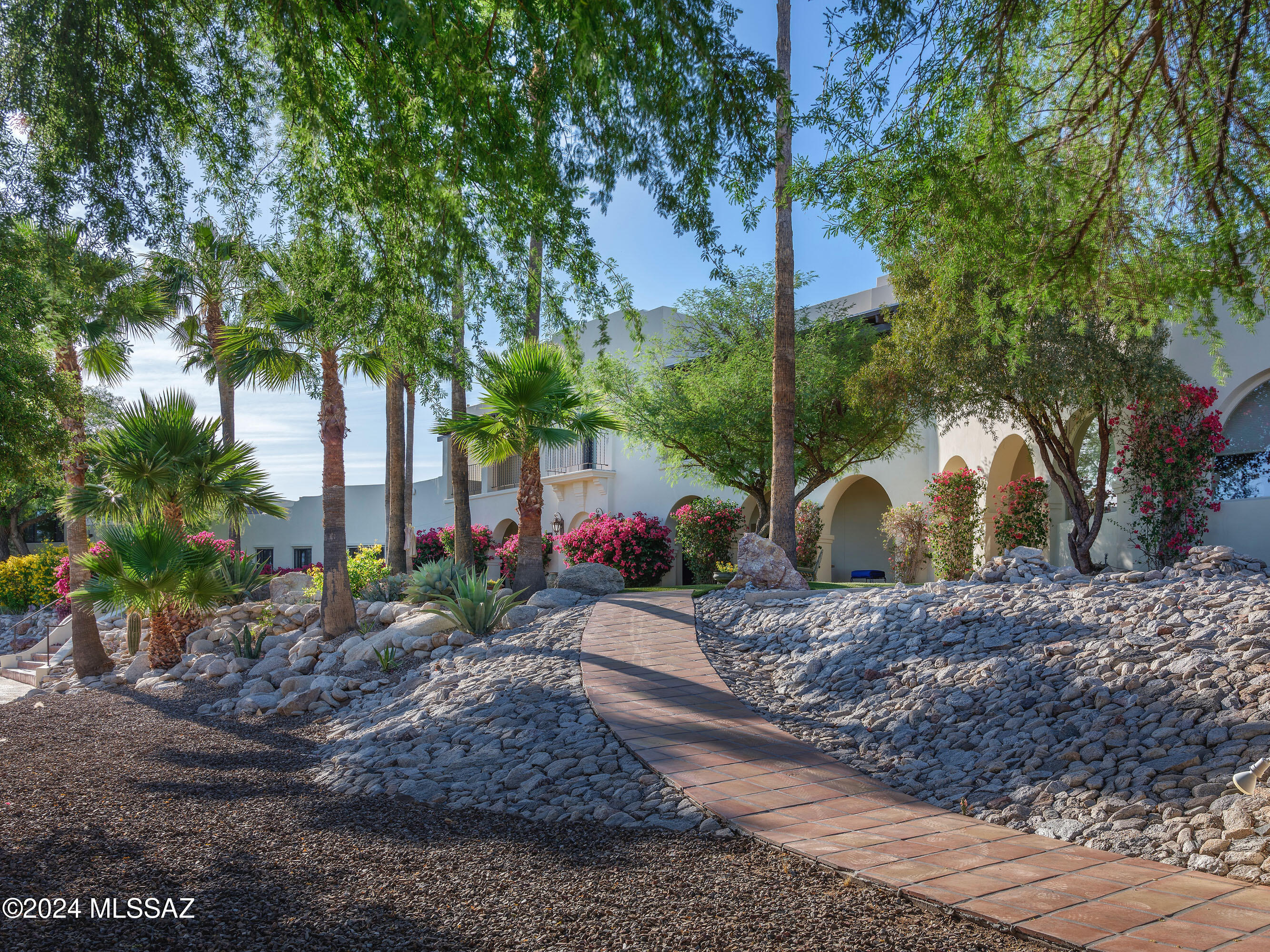 Eleven Arches (1-12) - Residential