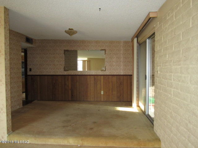 Carriage Hill NO. 5 (525-595) - Residential