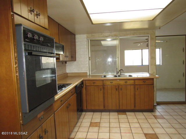 Carriage Hill NO. 5 (525-595) - Residential