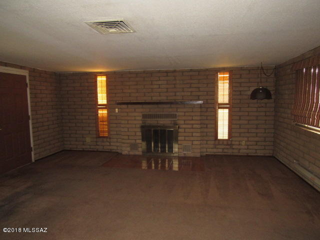Carriage Hill NO. 5 (525-595) - Residential