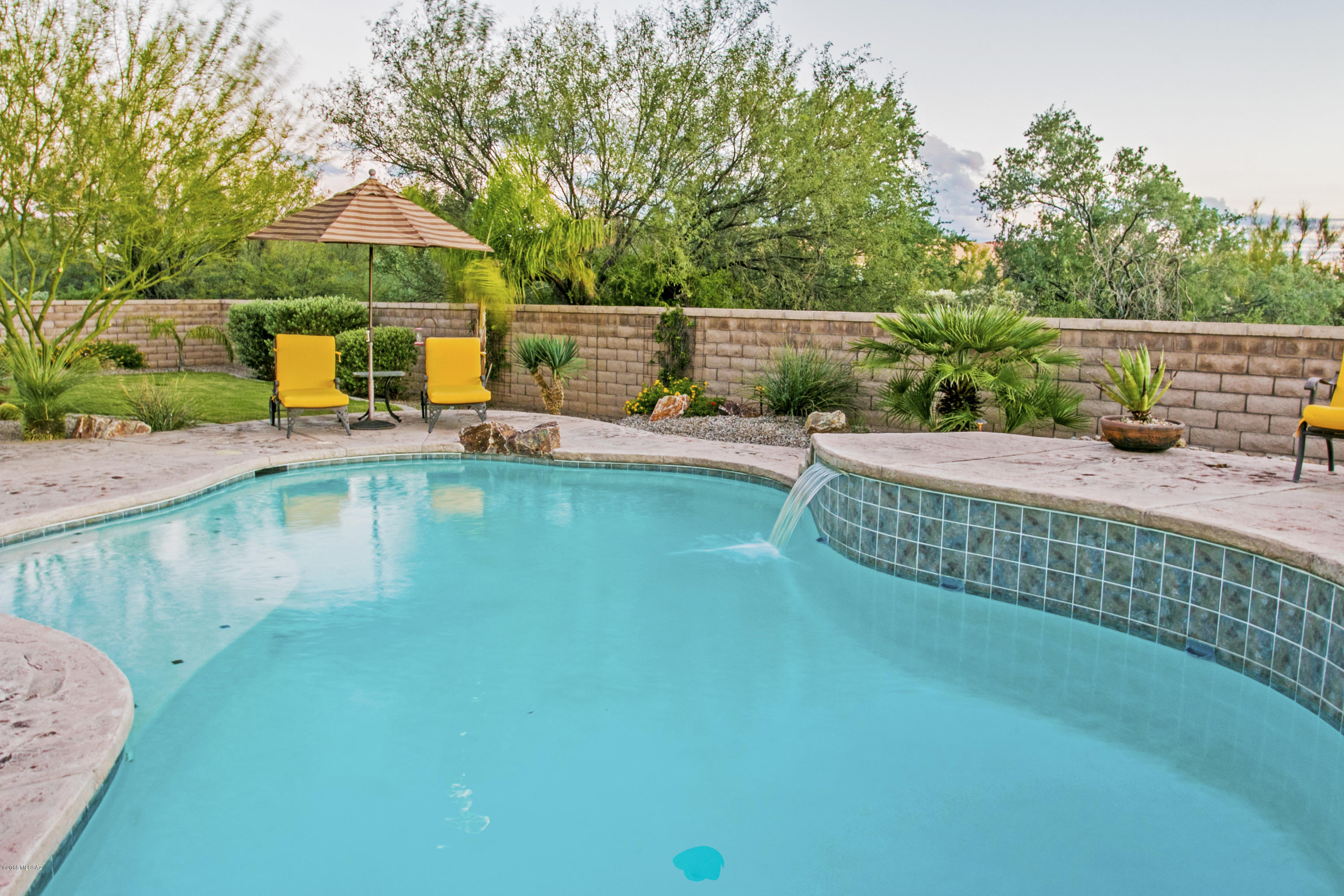Dos Lagos at Dove Mountain (1-91) - Residential