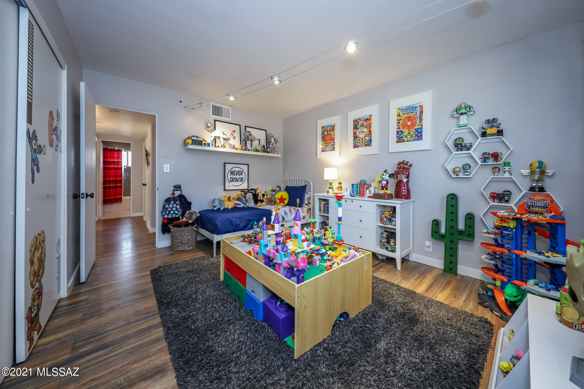 San Fernando Village - Residential