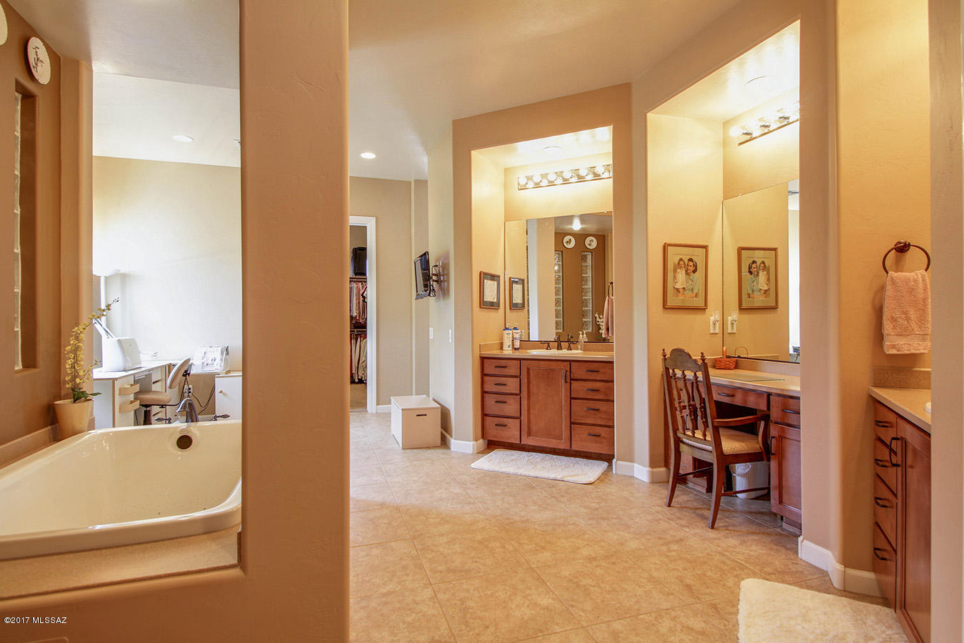 Saddlebrooke - Residential