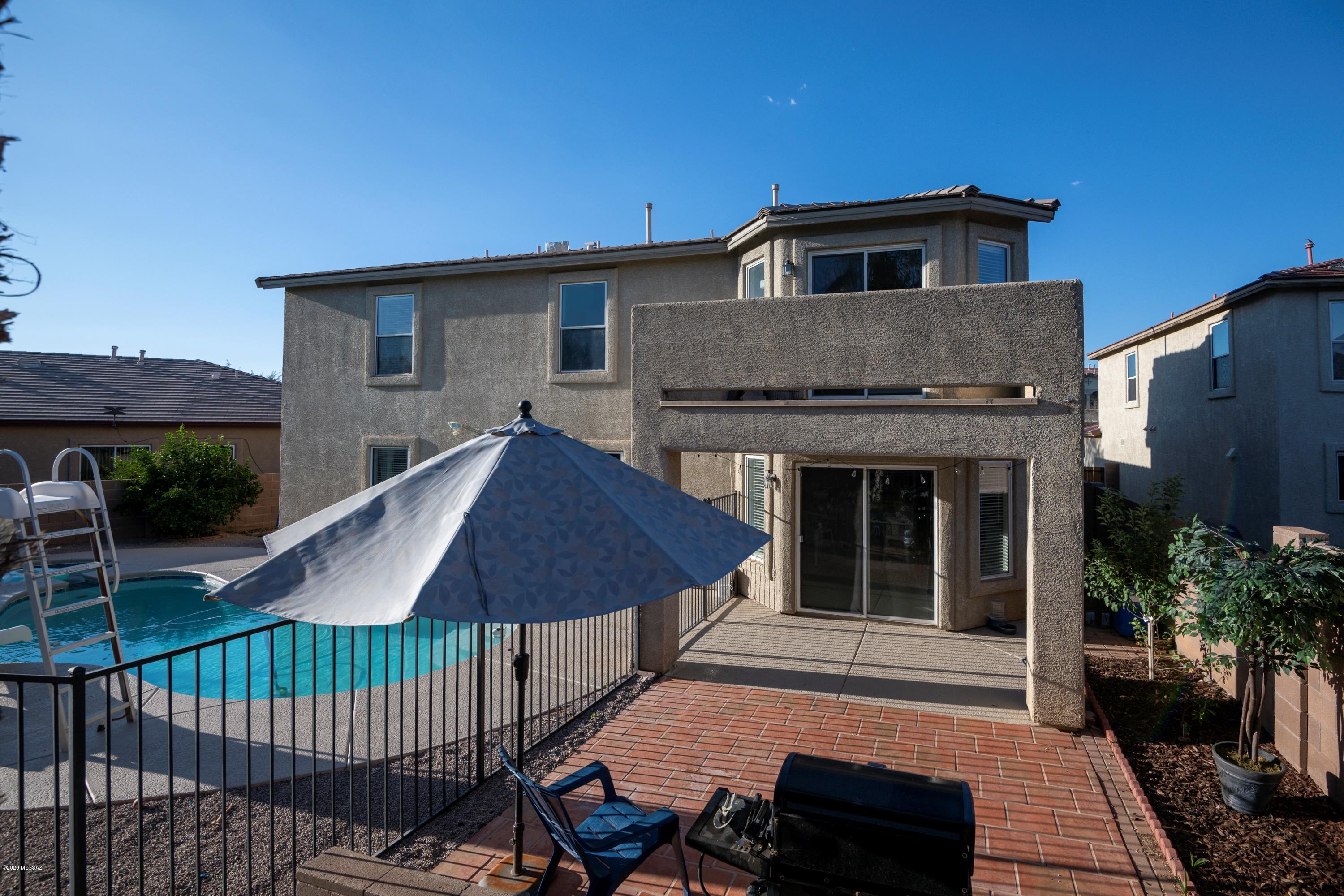 Black Horse (1-411) - Residential
