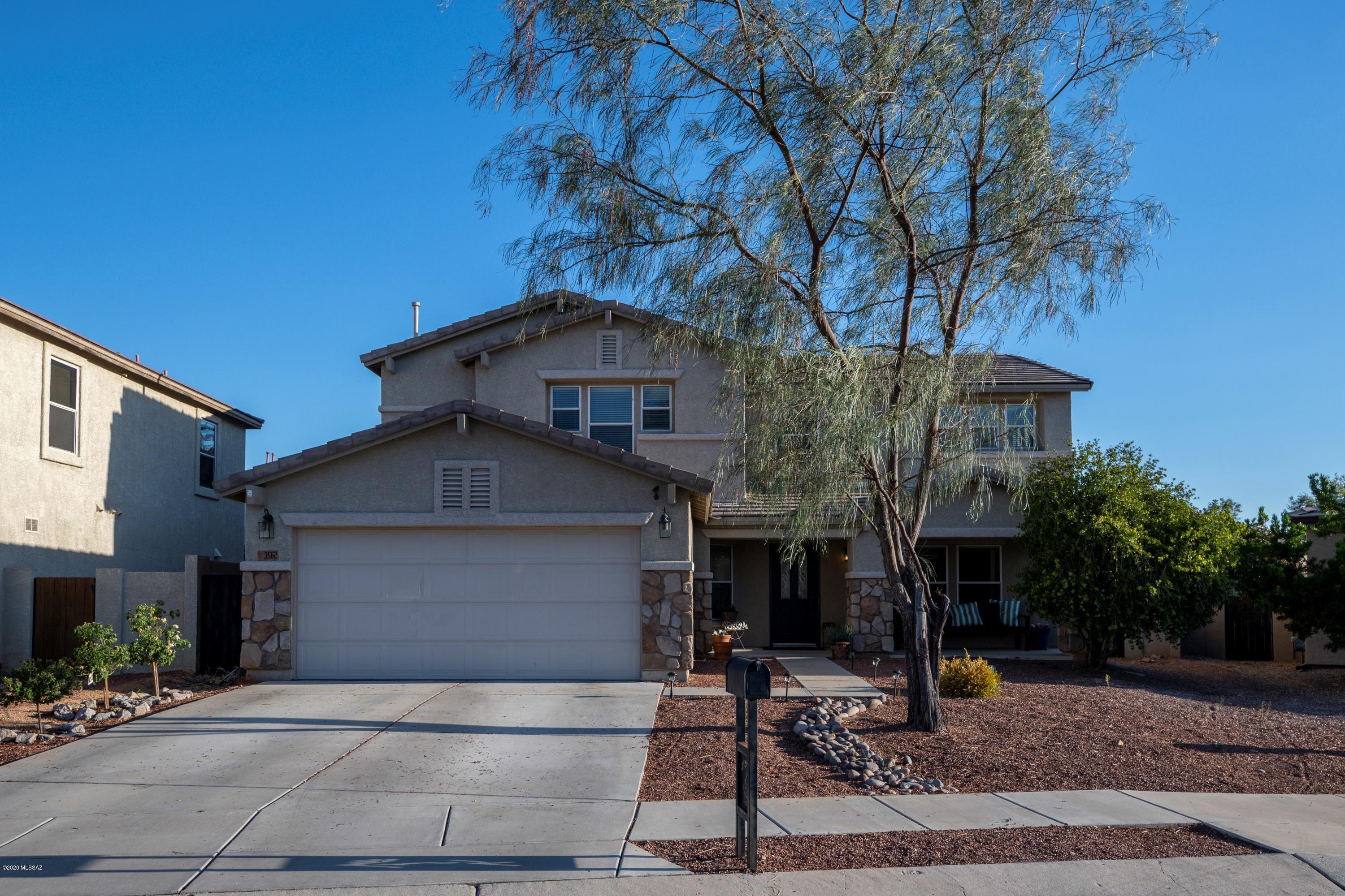 Black Horse (1-411) - Residential