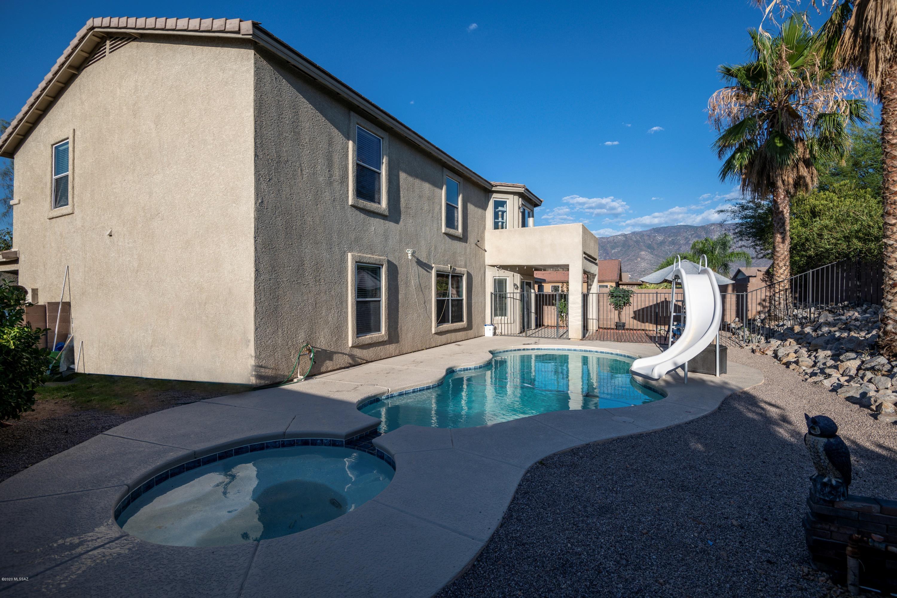 Black Horse (1-411) - Residential