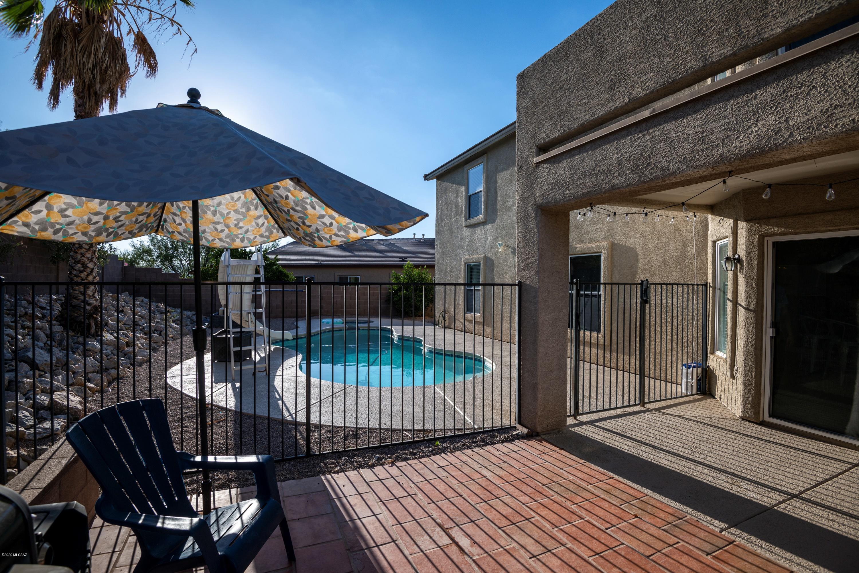 Black Horse (1-411) - Residential