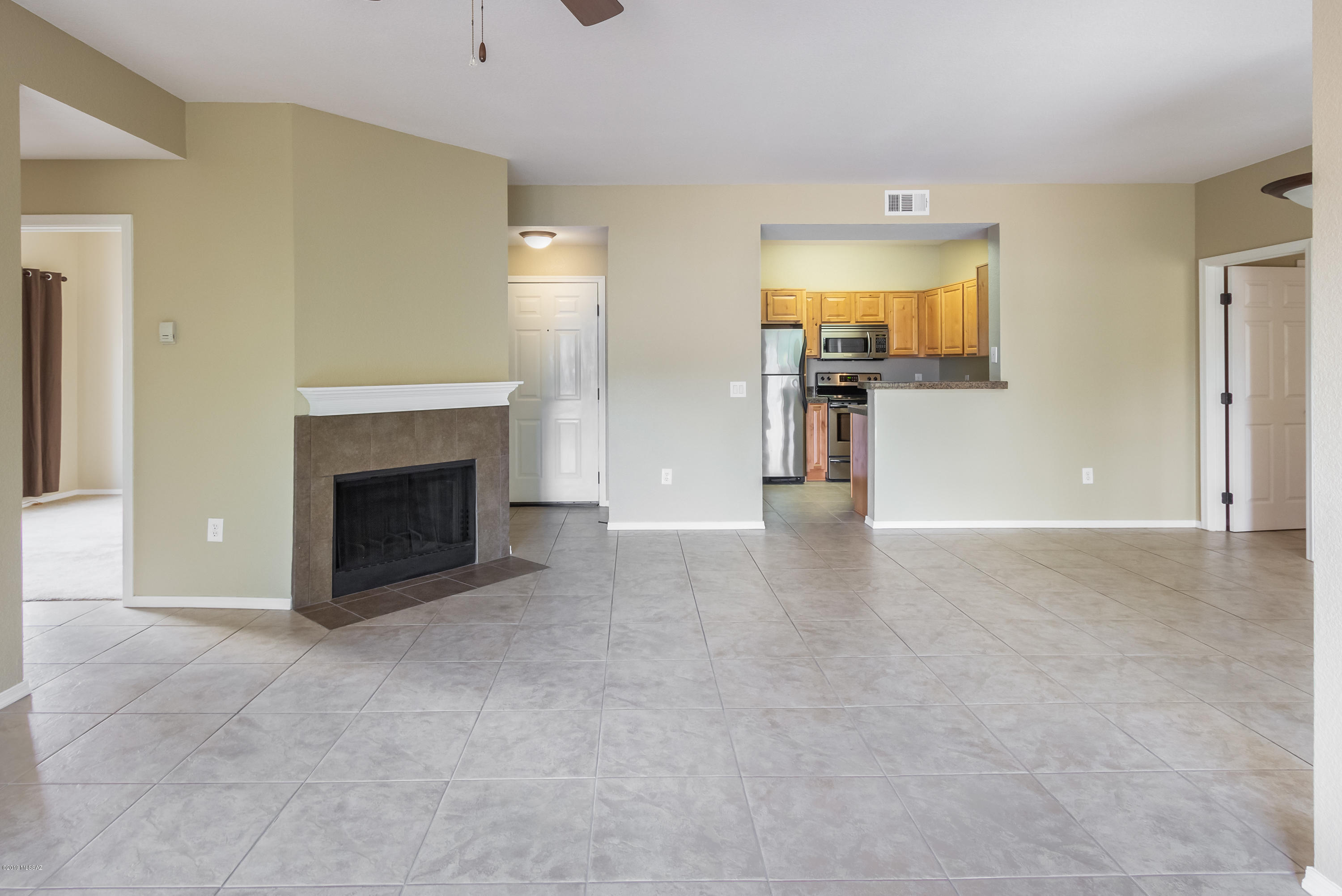 The Boulders at La Reserve Condominiums - Residential
