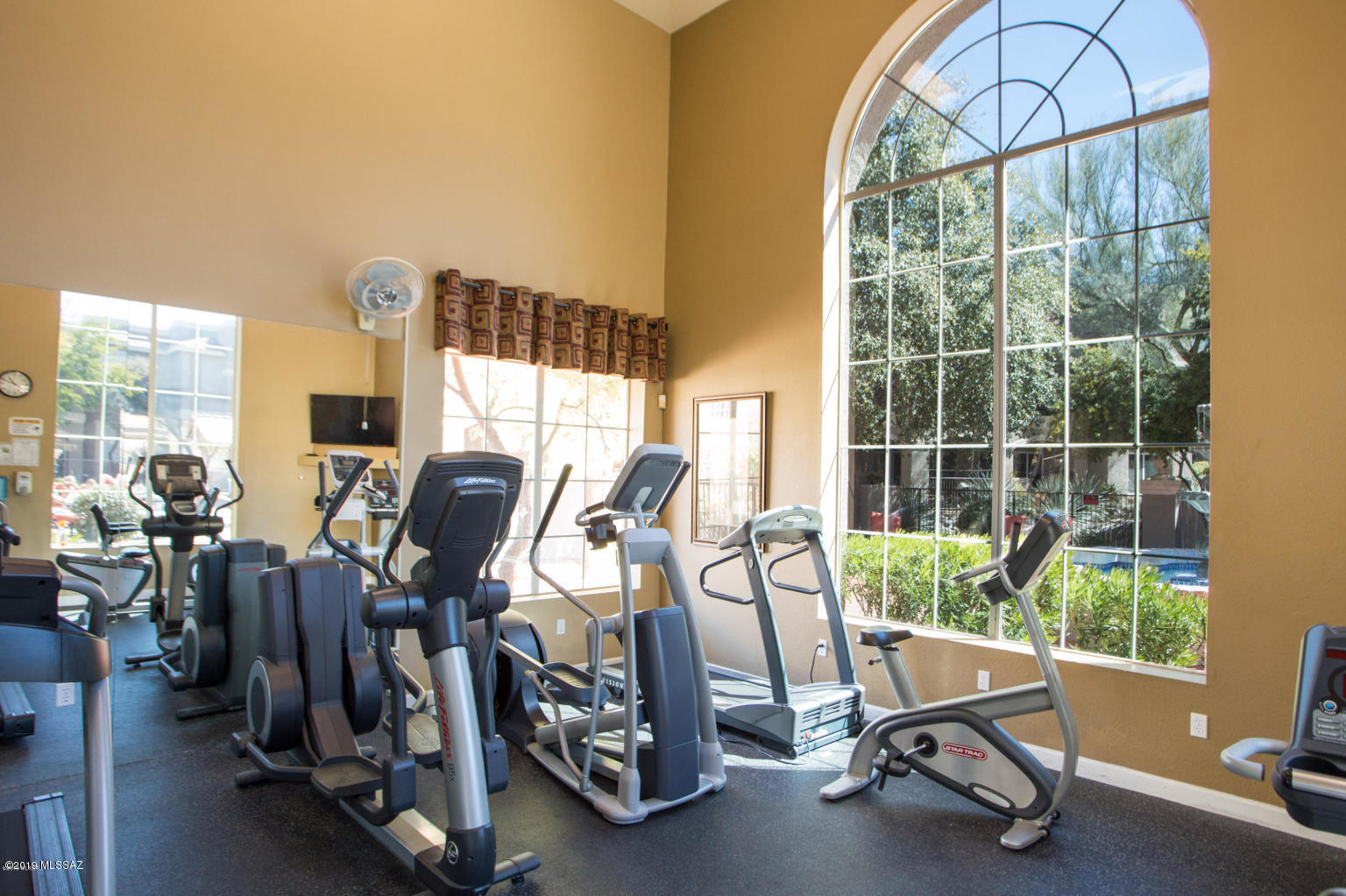 The Boulders at La Reserve Condominiums - Residential