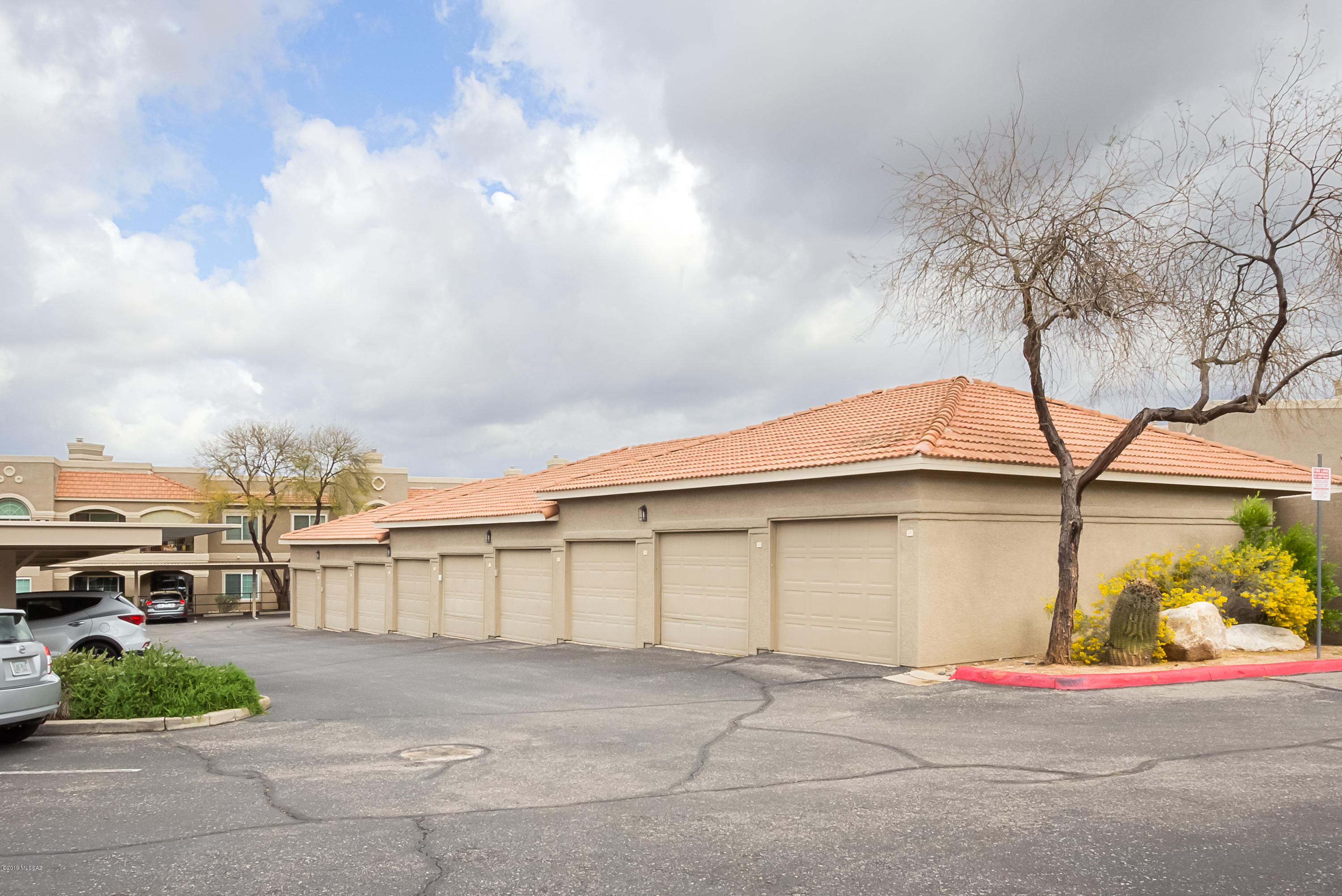 The Boulders at La Reserve Condominiums - Residential