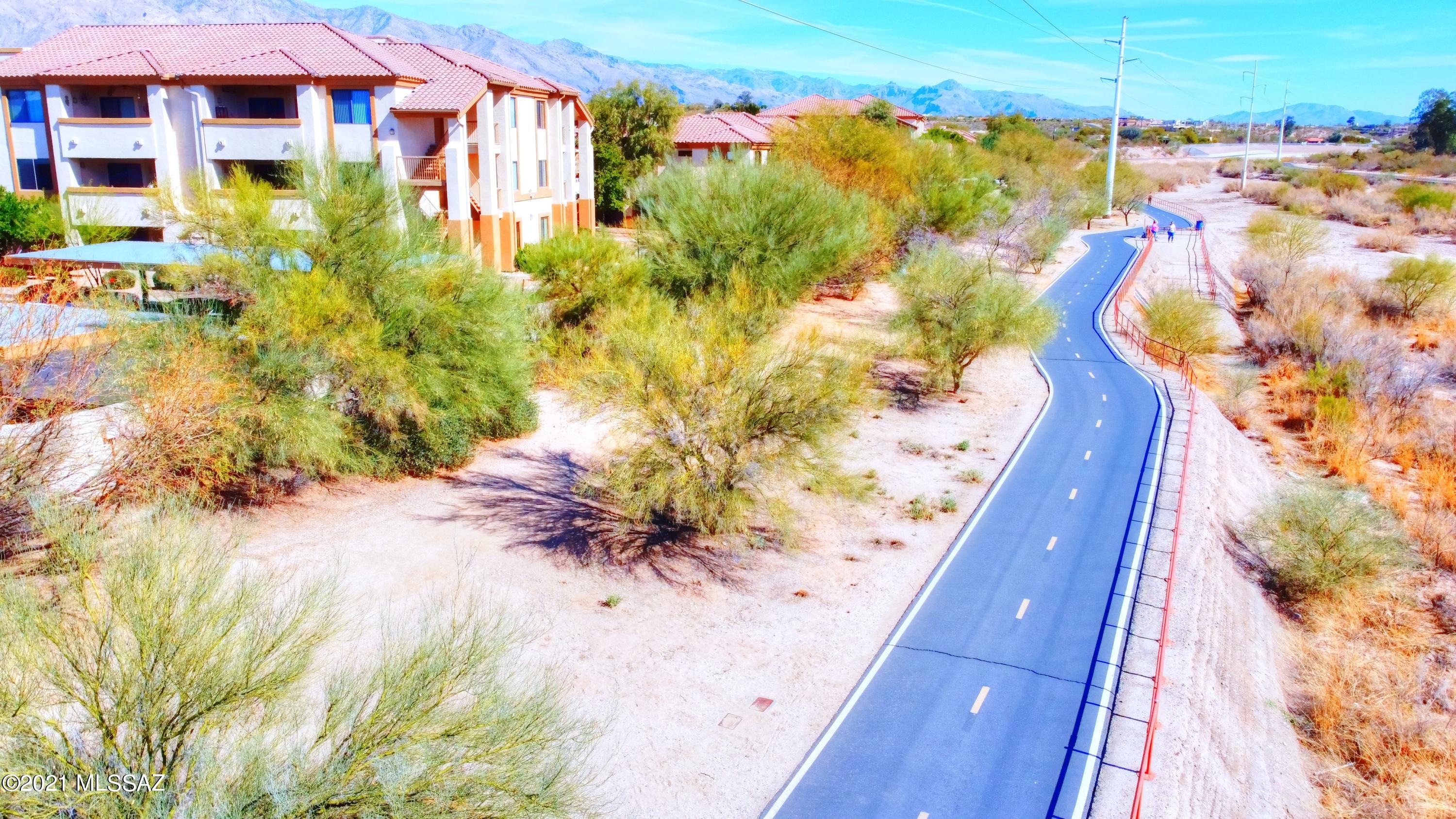 Villas at Hacienda Del Sol - Residential