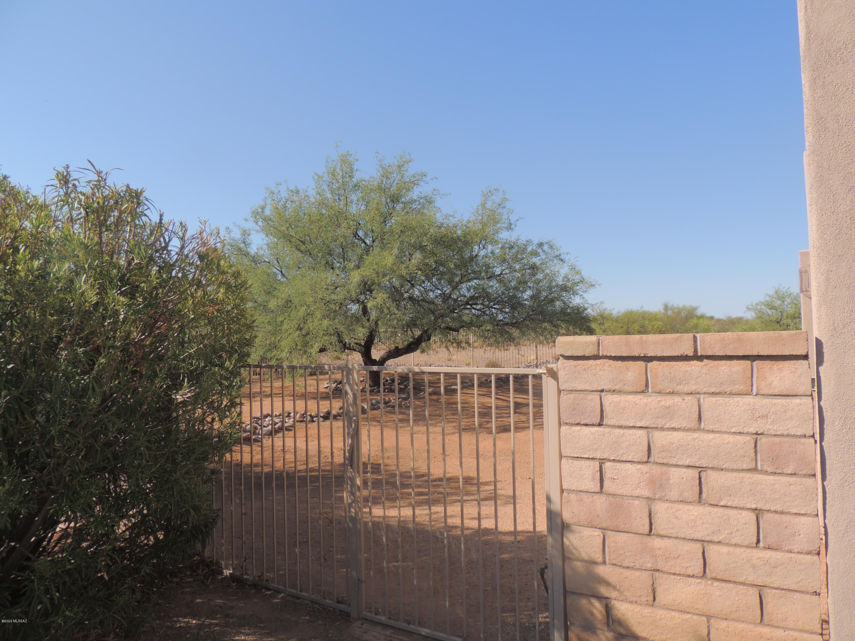 Coyote Creek (1-395) - Residential
