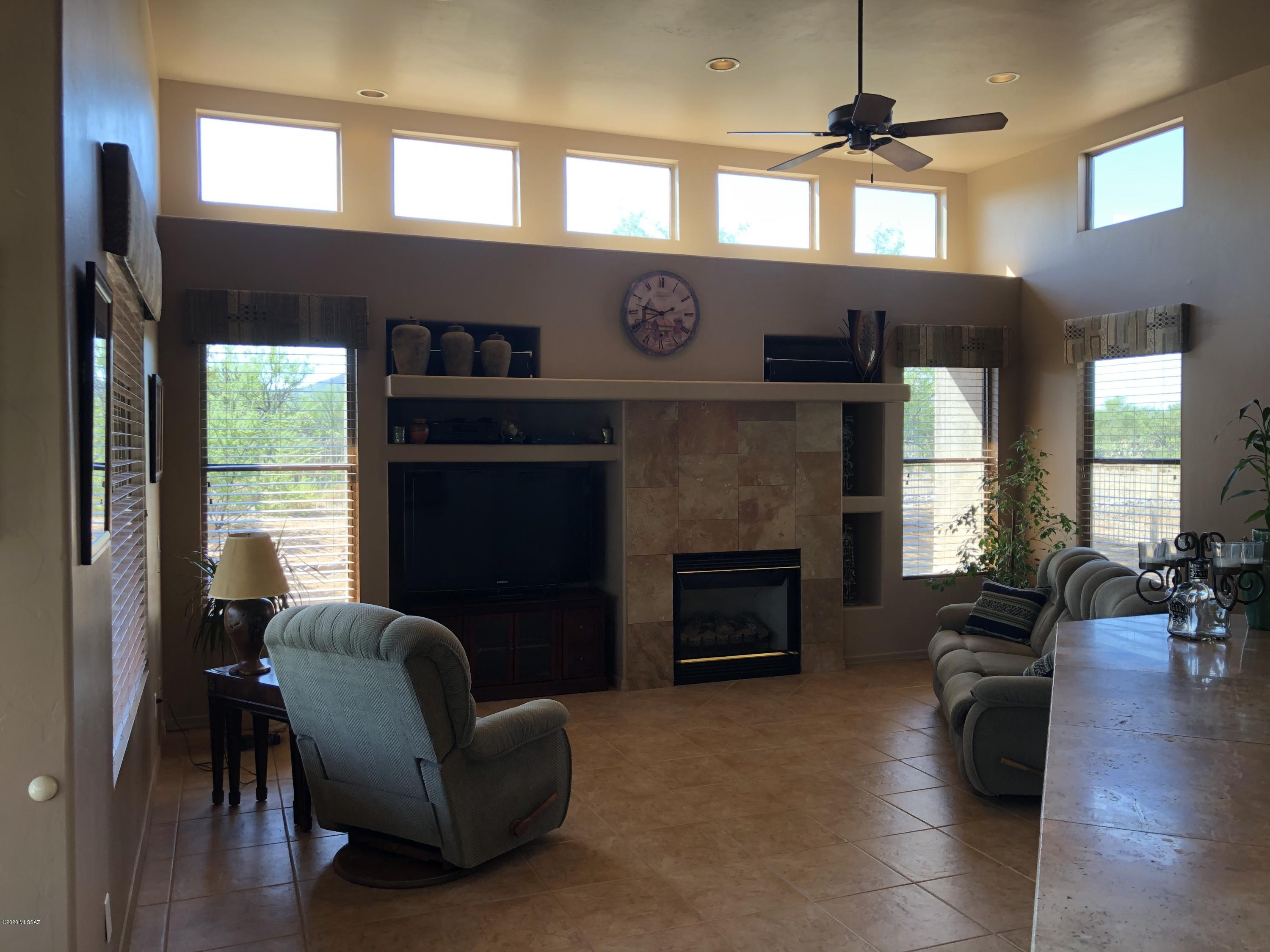 Coyote Creek (1-395) - Residential