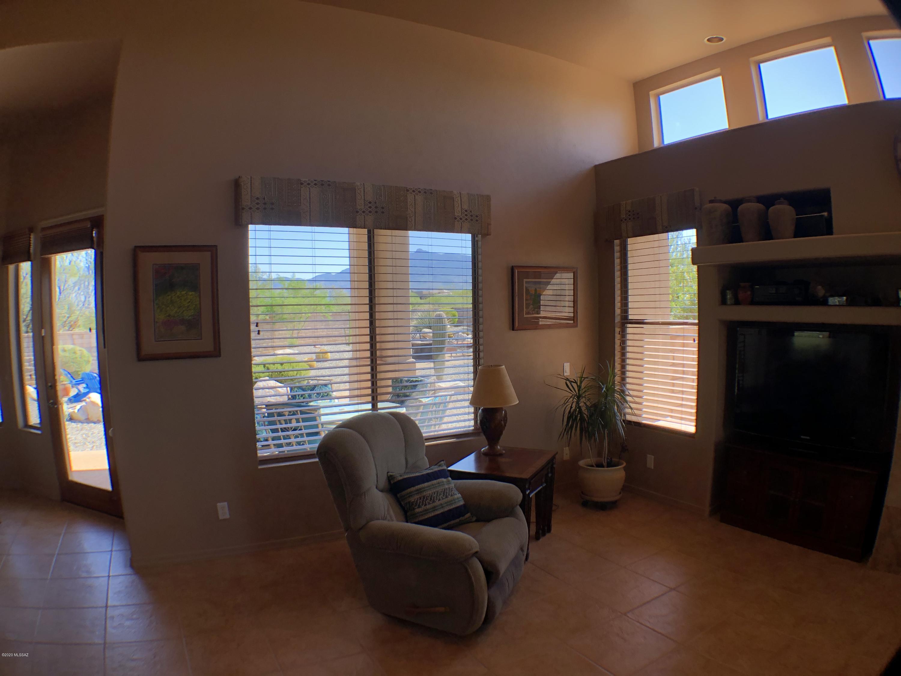 Coyote Creek (1-395) - Residential