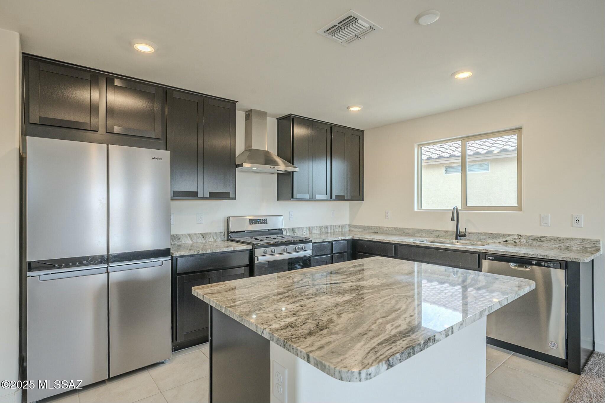6575 W Camino Pizarro