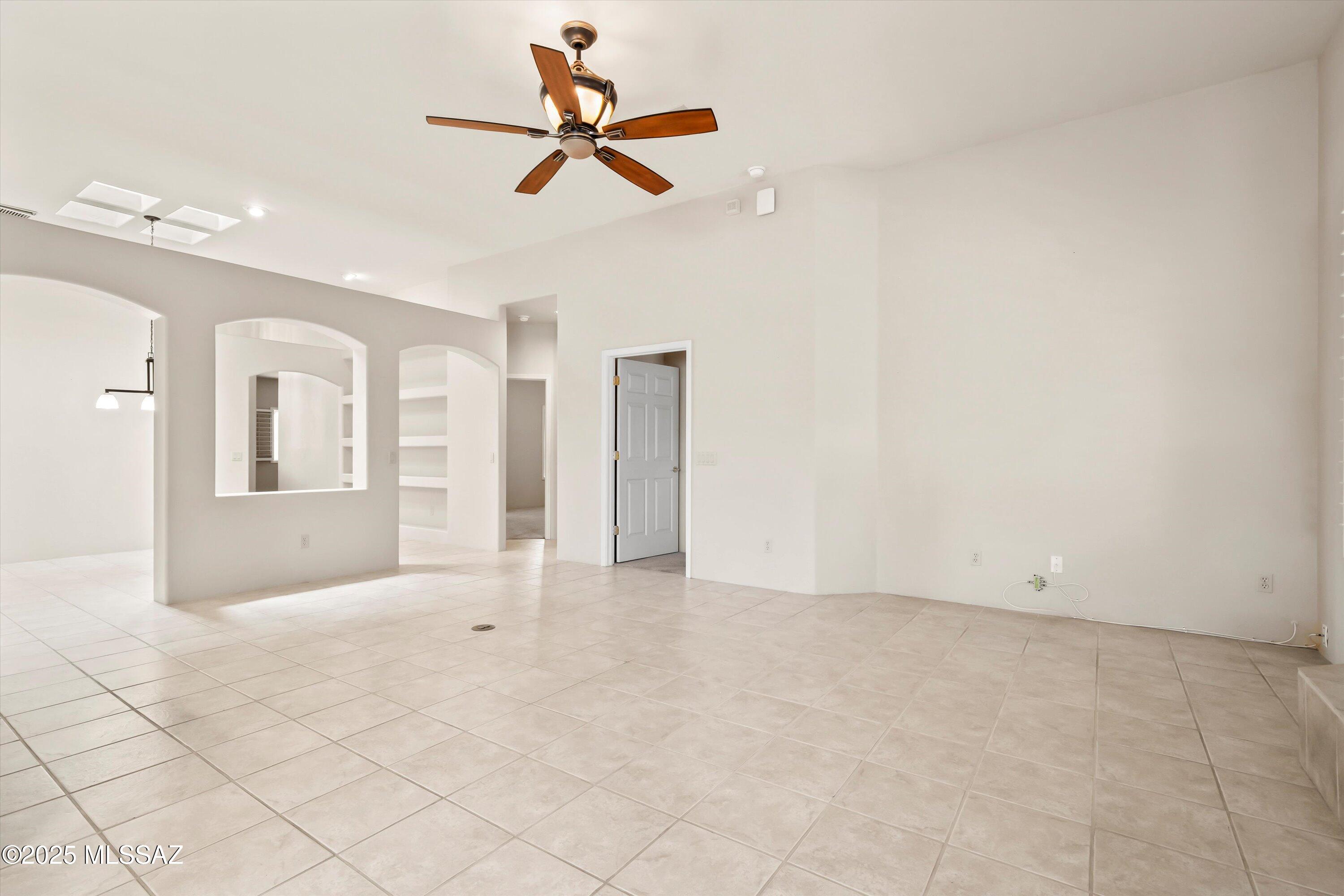 12746 N Walking Deer Place