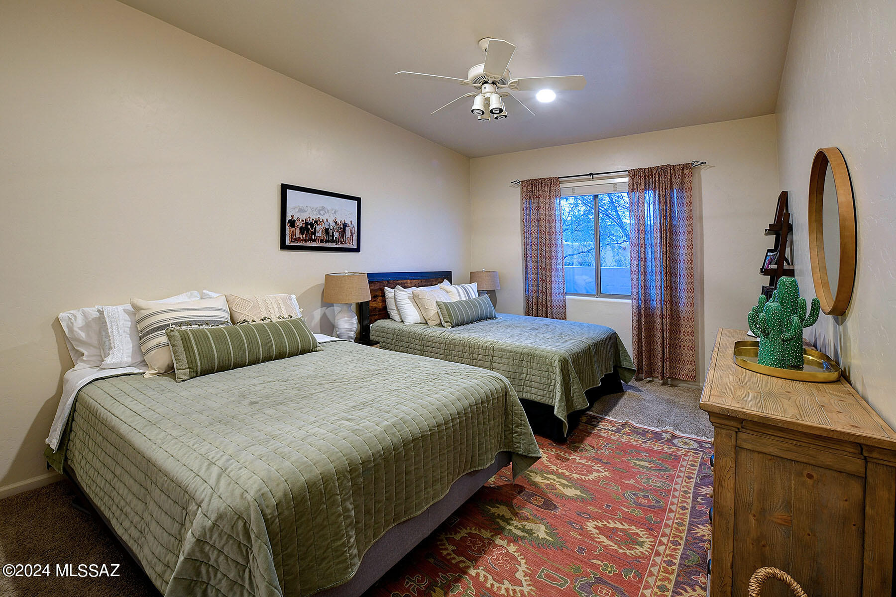 Sabino Mountain (1-290) - Residential