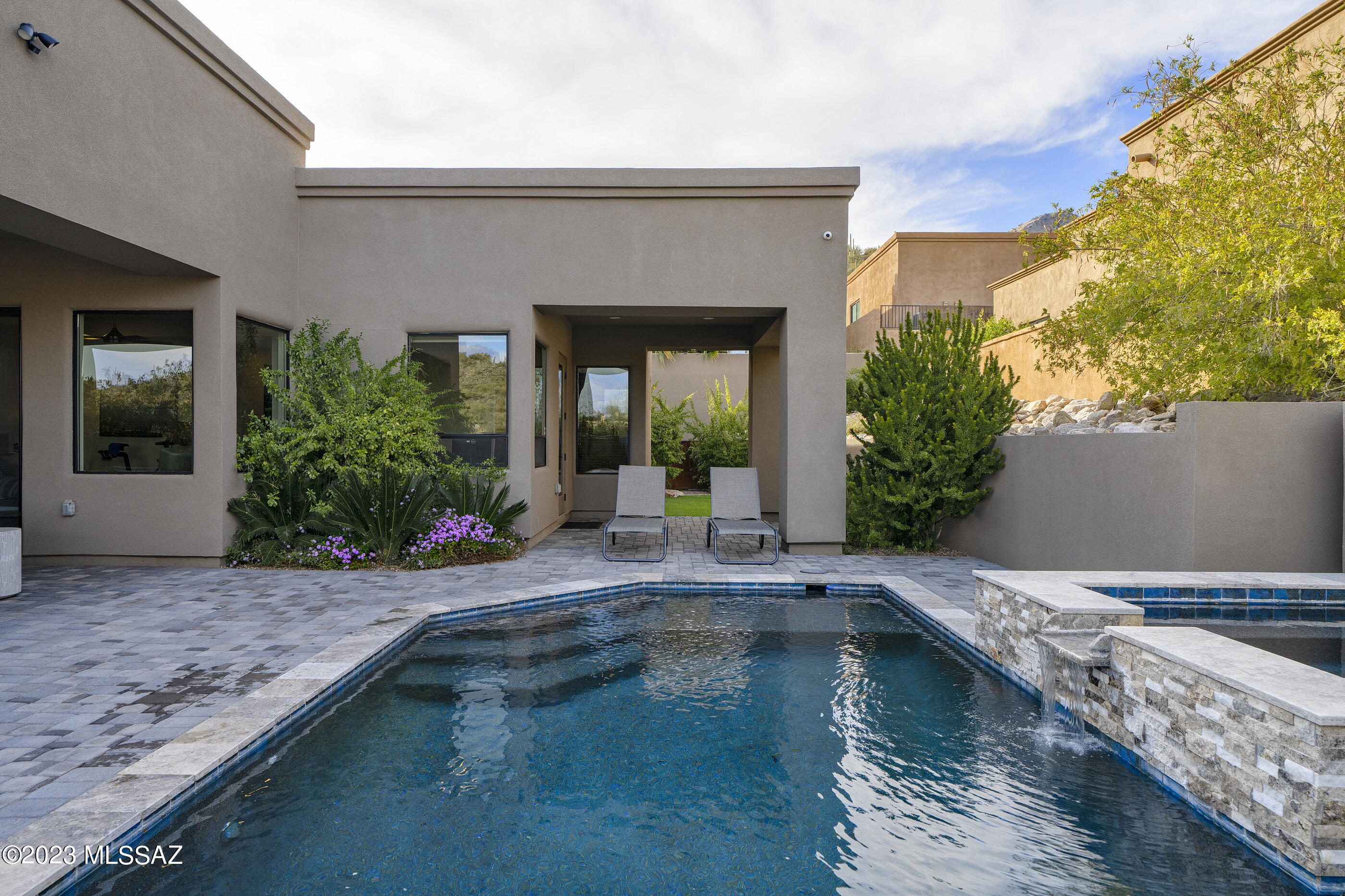 Alta Vista Village II (1-28) - Residential