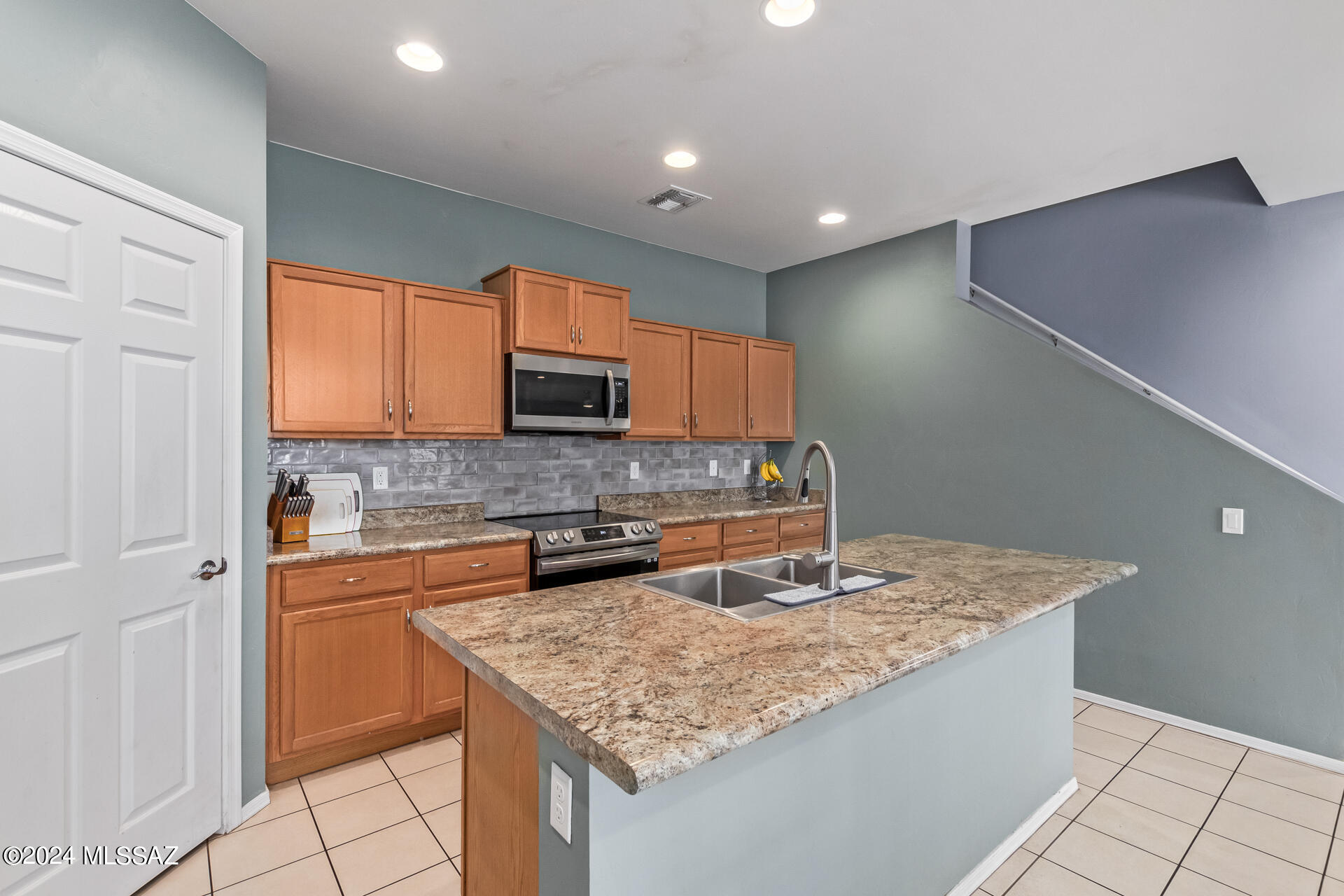 Sierra Morado Unit 4 - Residential