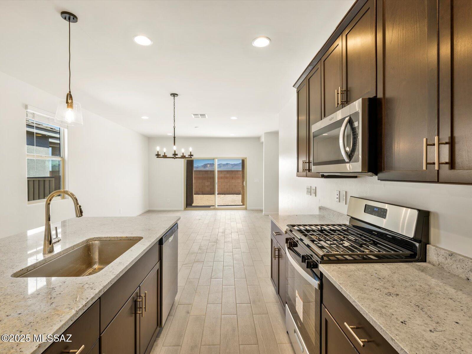 6933 W Sweetshade Lane