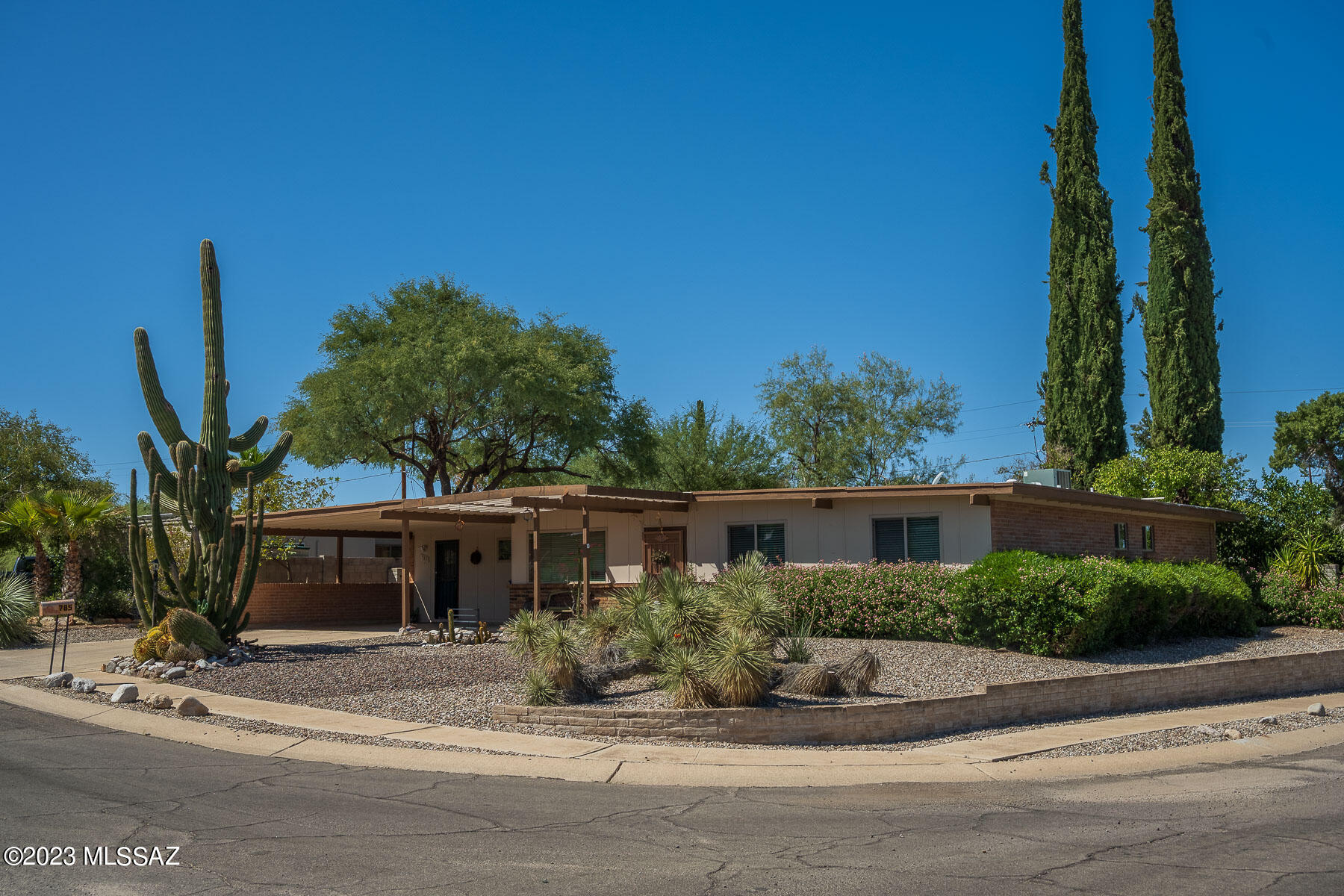 Eastern Hills (15-27) BLK 7,(1-16) BLK 8,(1-4,58-72) BLK 9 - Residential