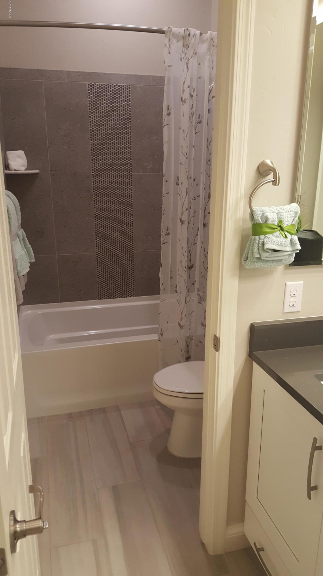 Eagles Rest SQ20152890001 - Residential